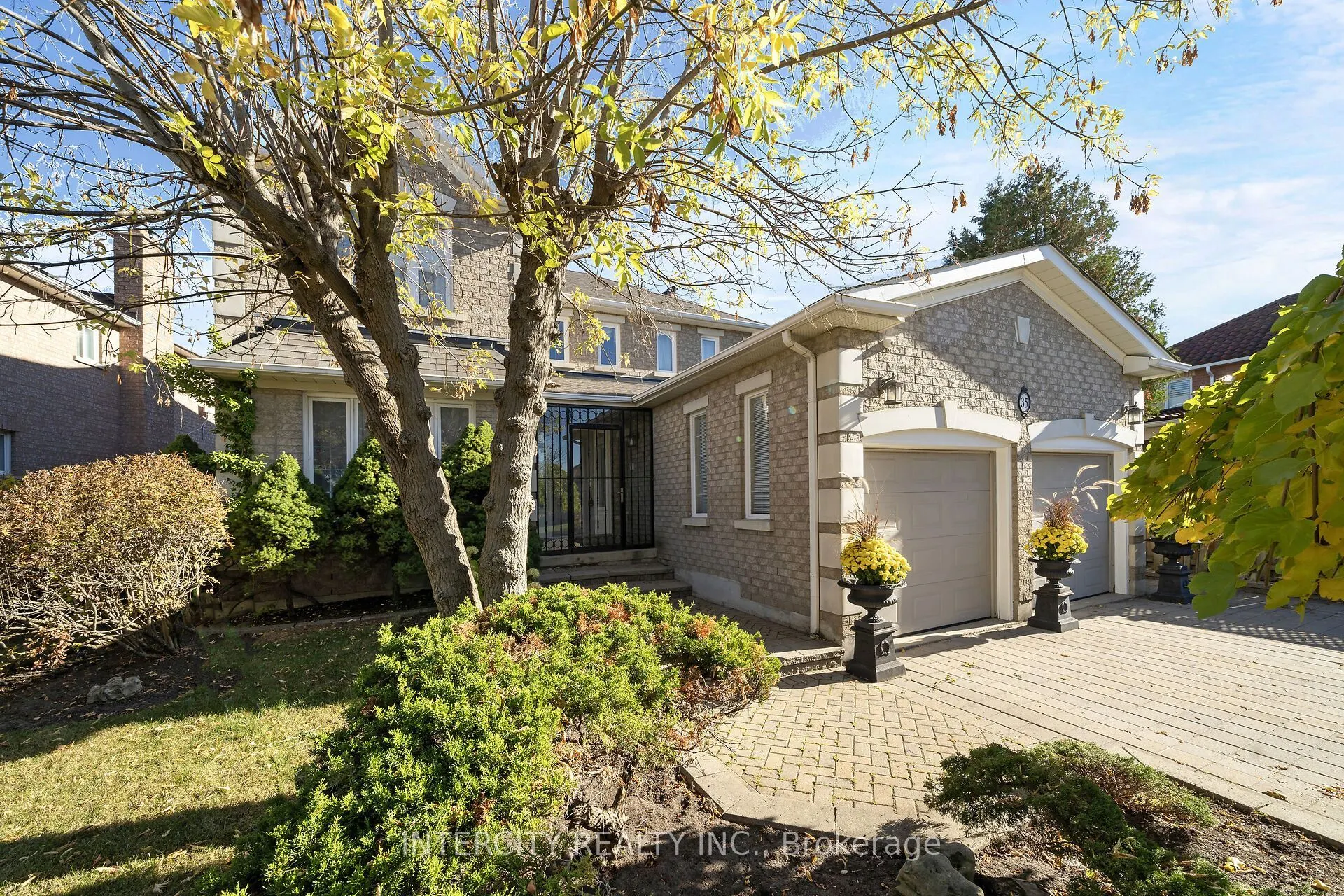 35 Avro Road