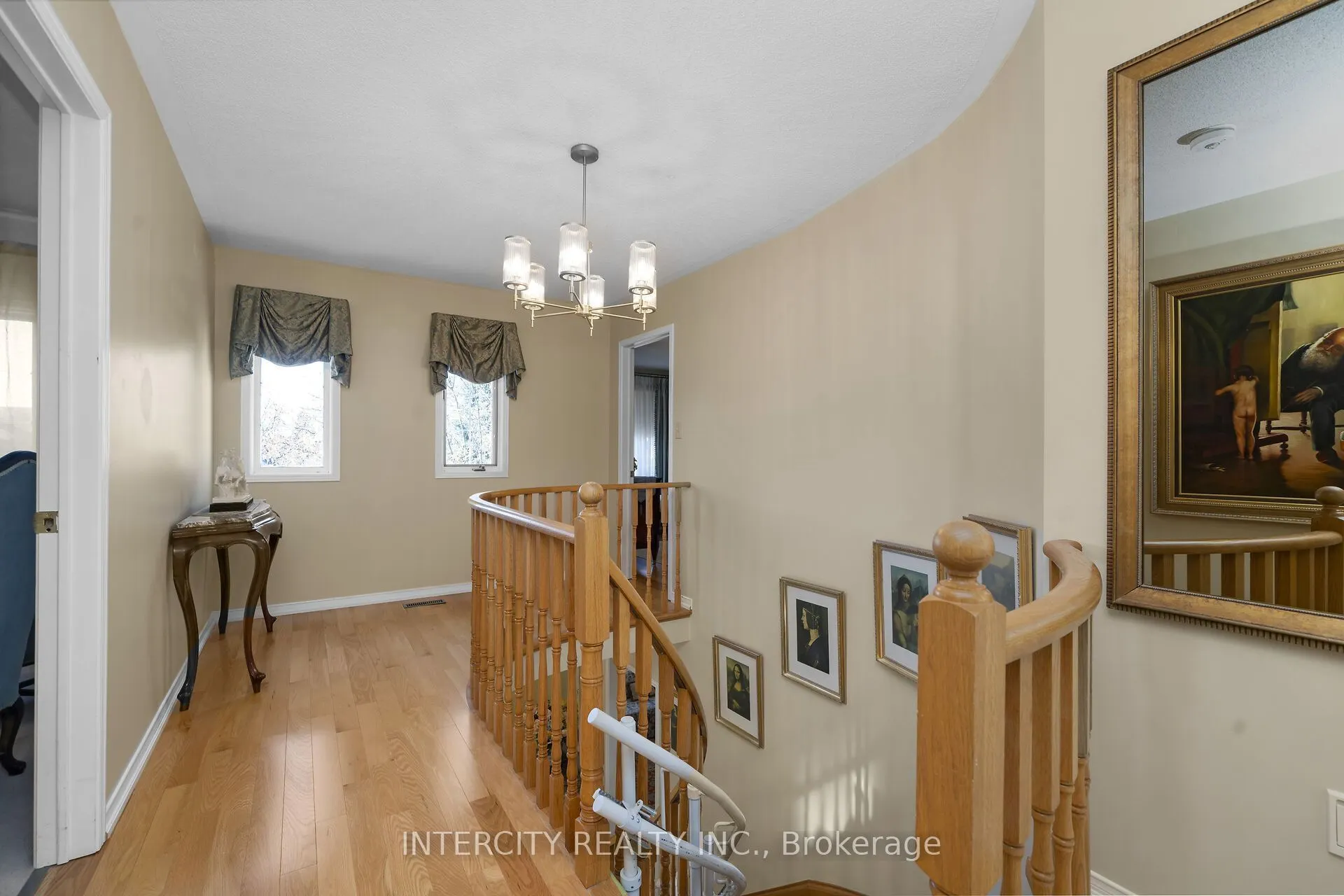 35 Avro Road