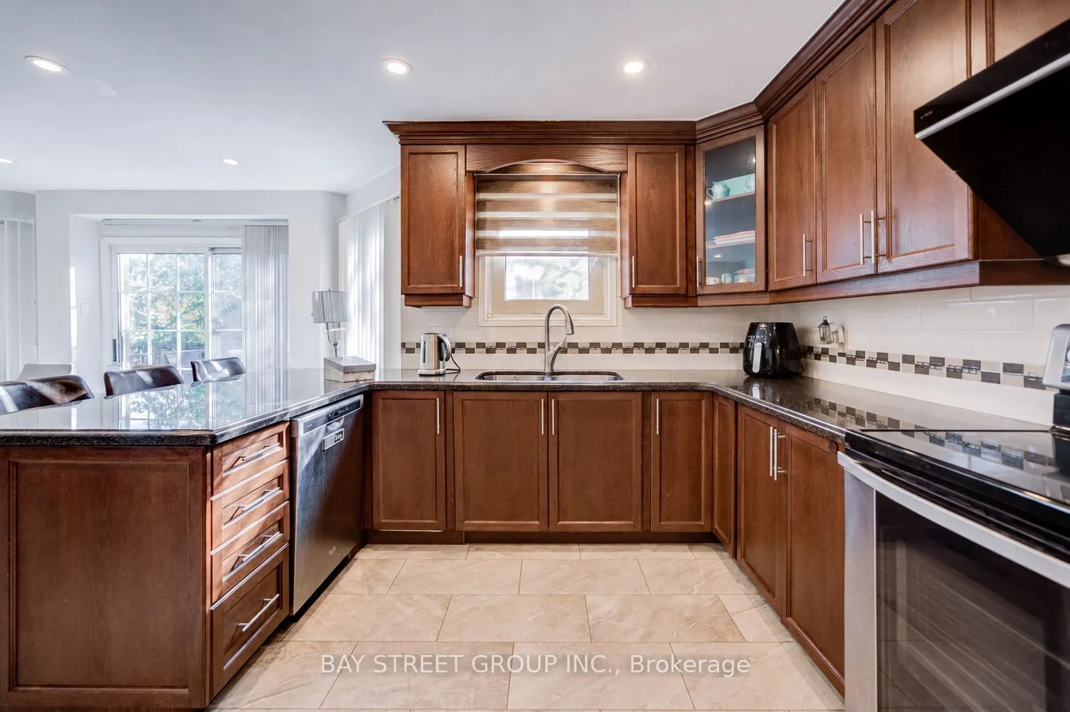 212 Hollingham Road