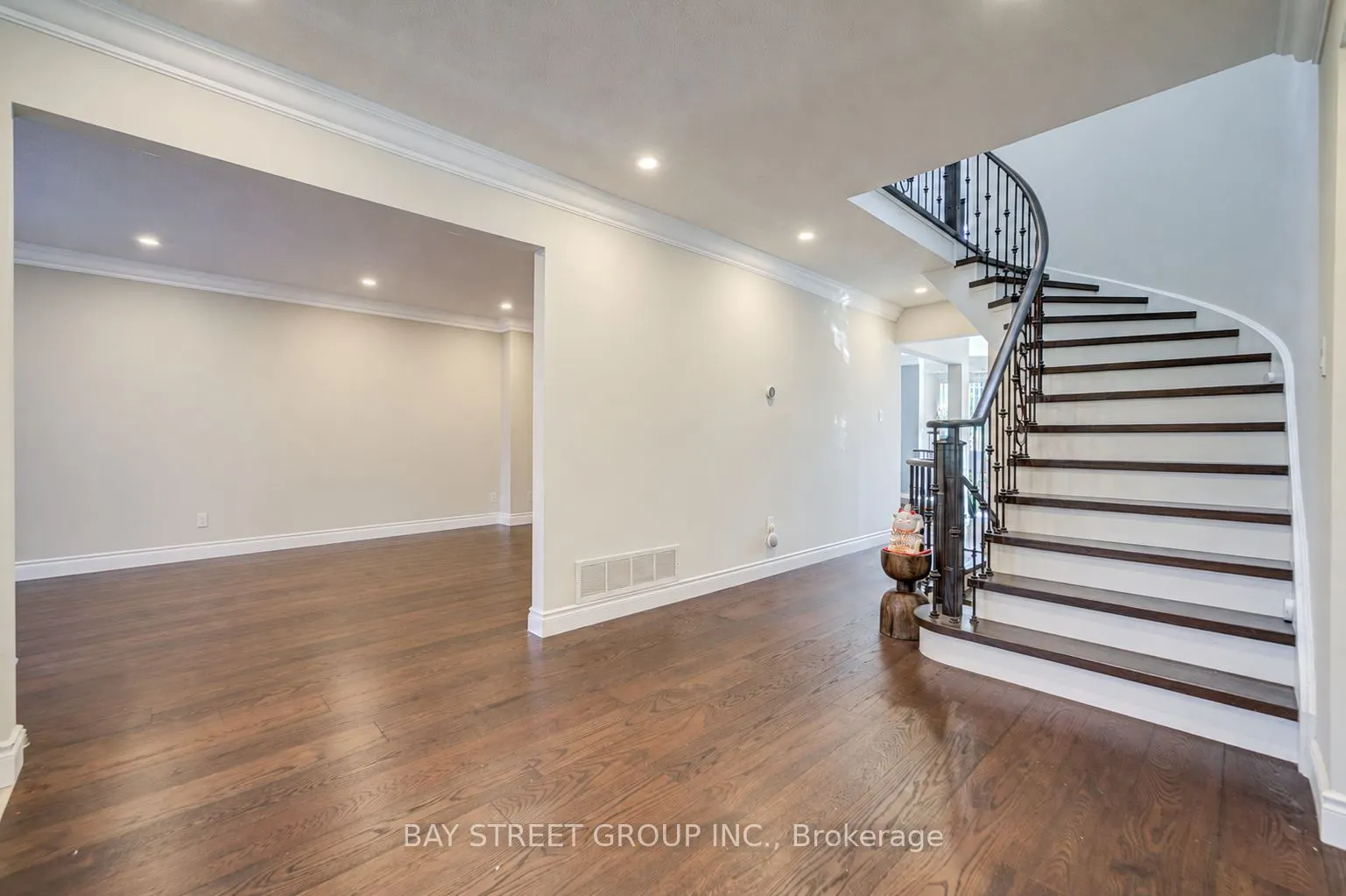 212 Hollingham Road