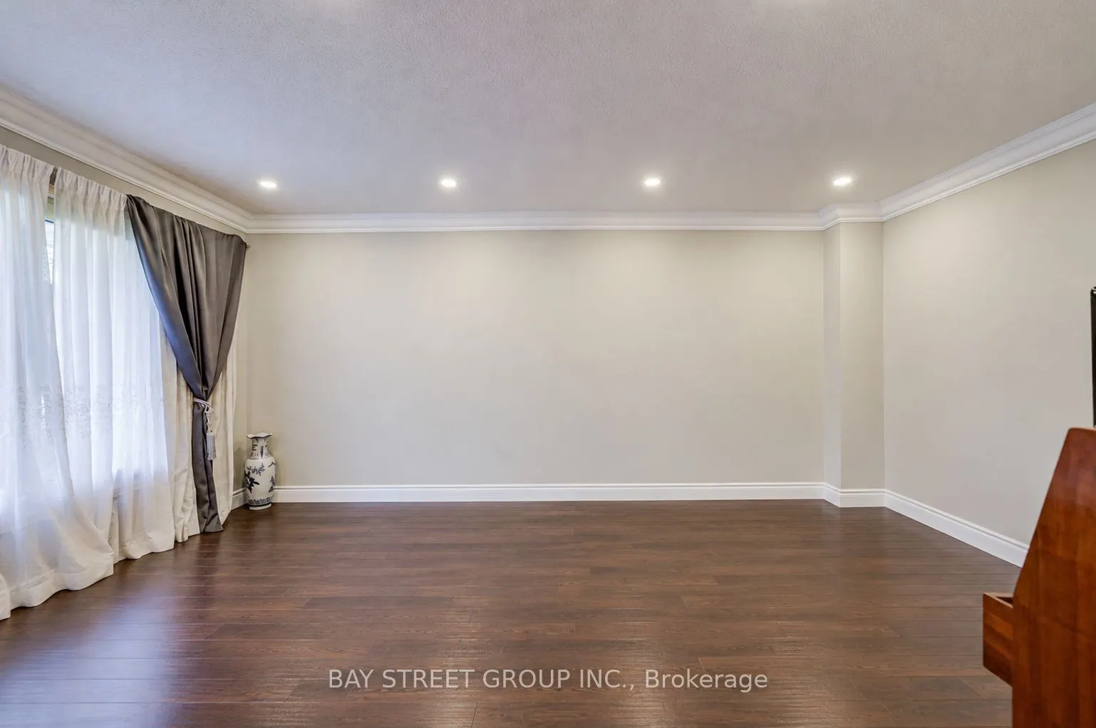 212 Hollingham Road