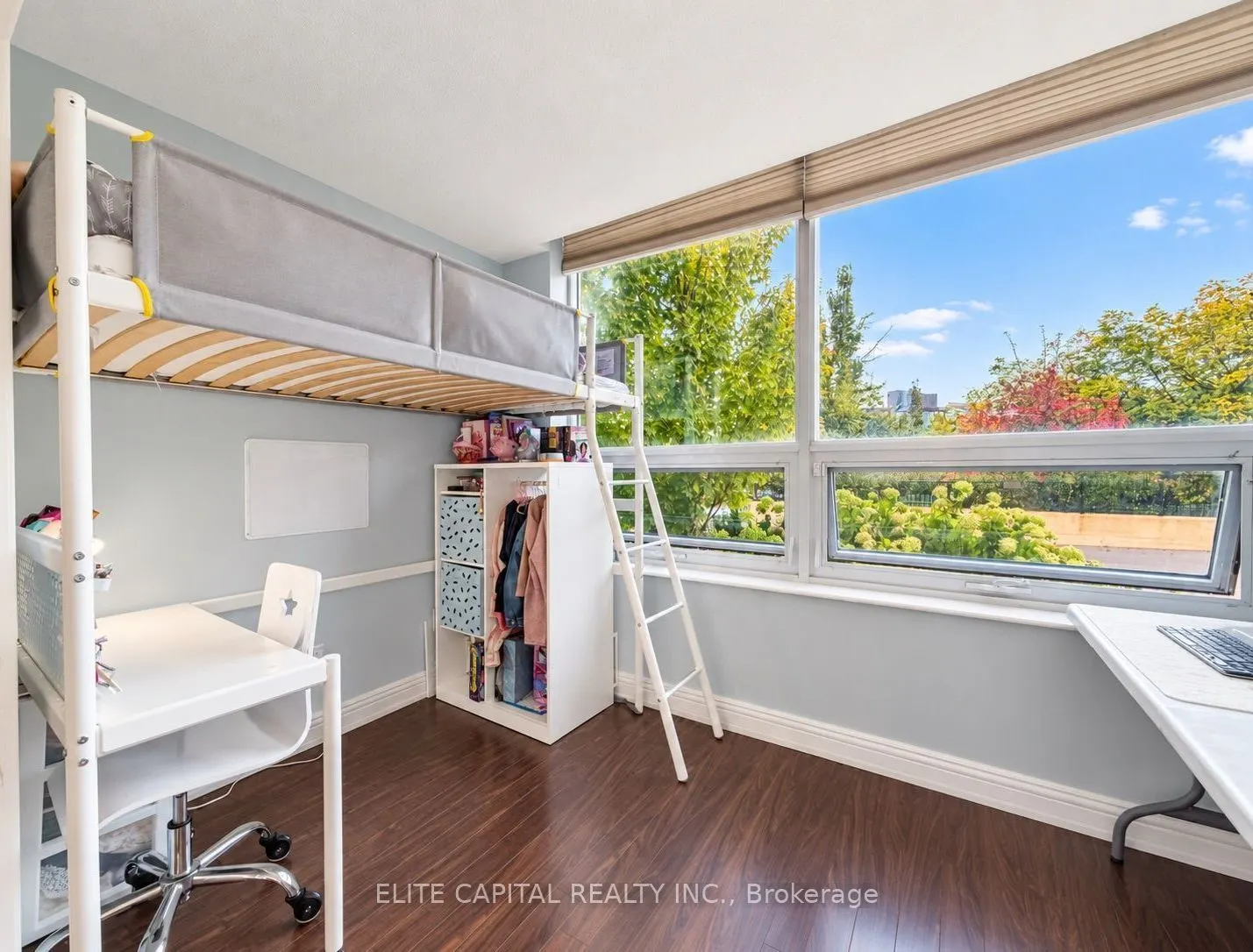 326 Major Mackenzie Drive E #115