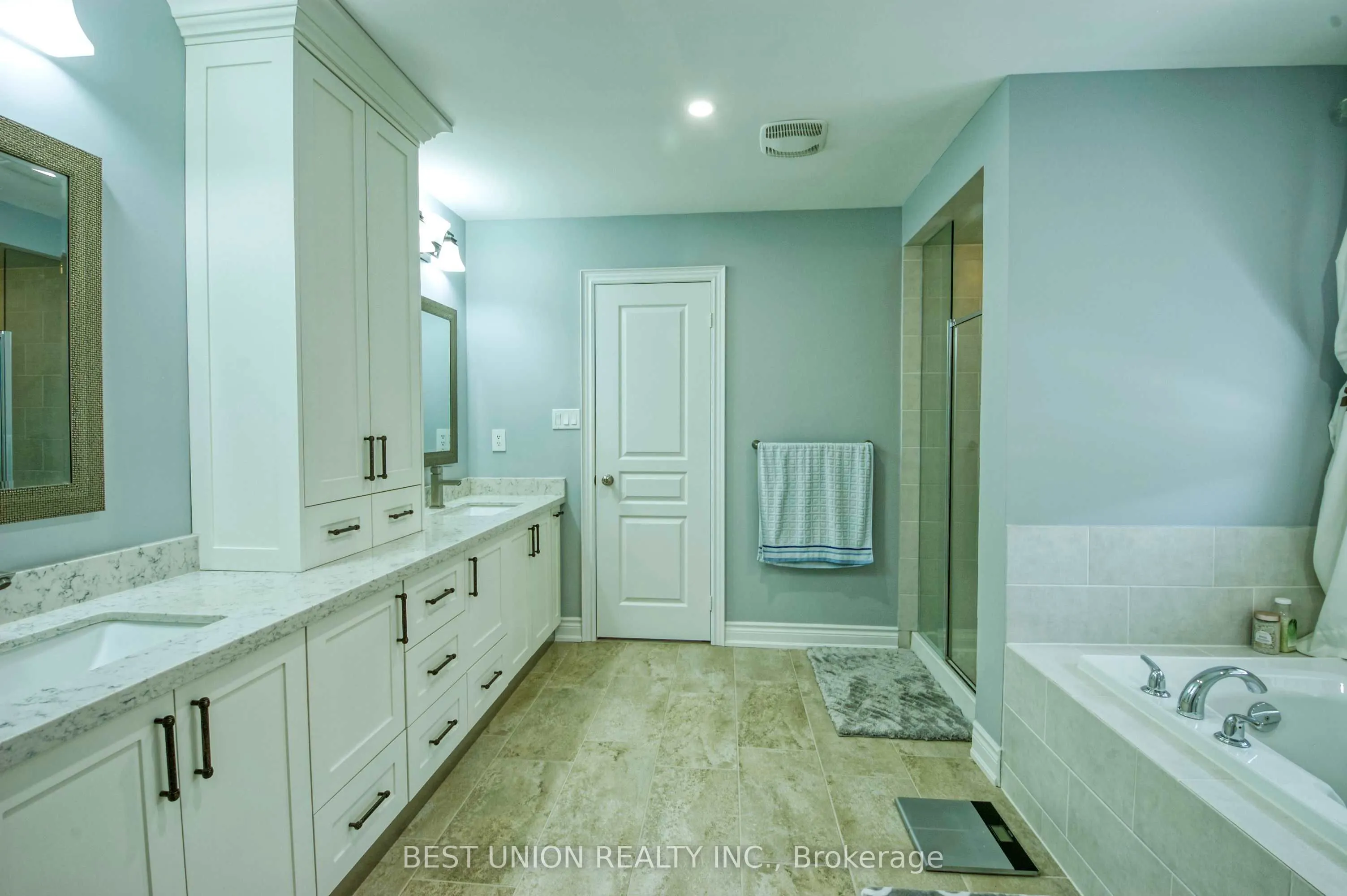 1183 Mctavish Drive