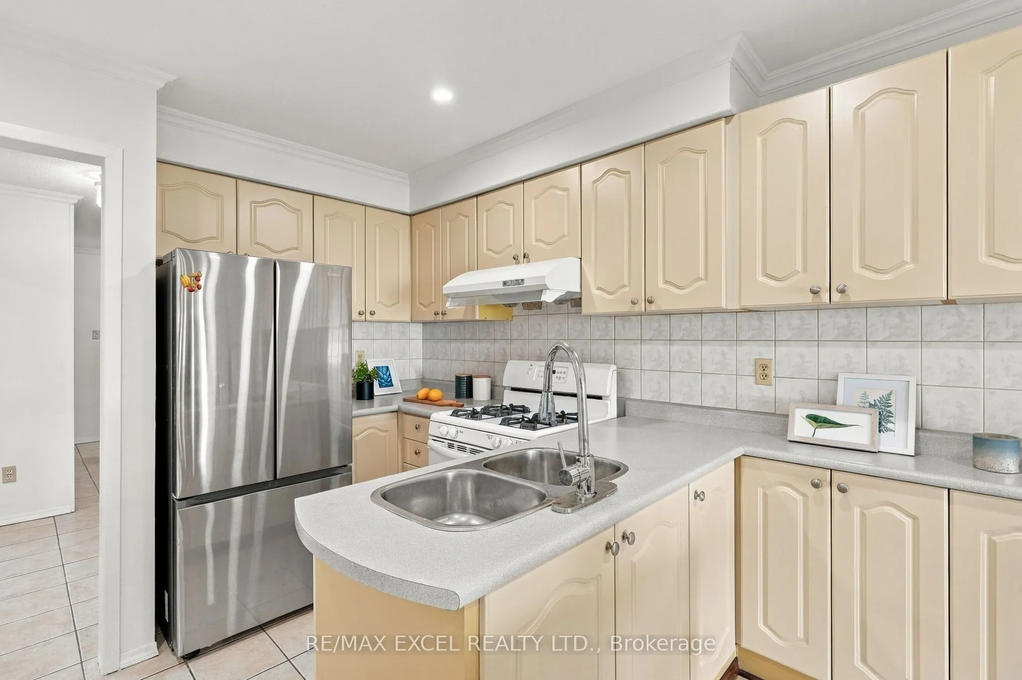 97 Tangmere Crescent