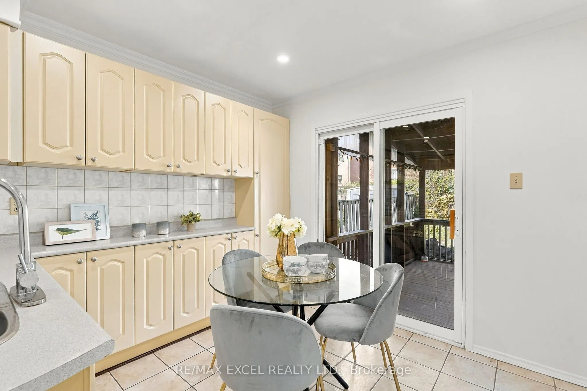 97 Tangmere Crescent