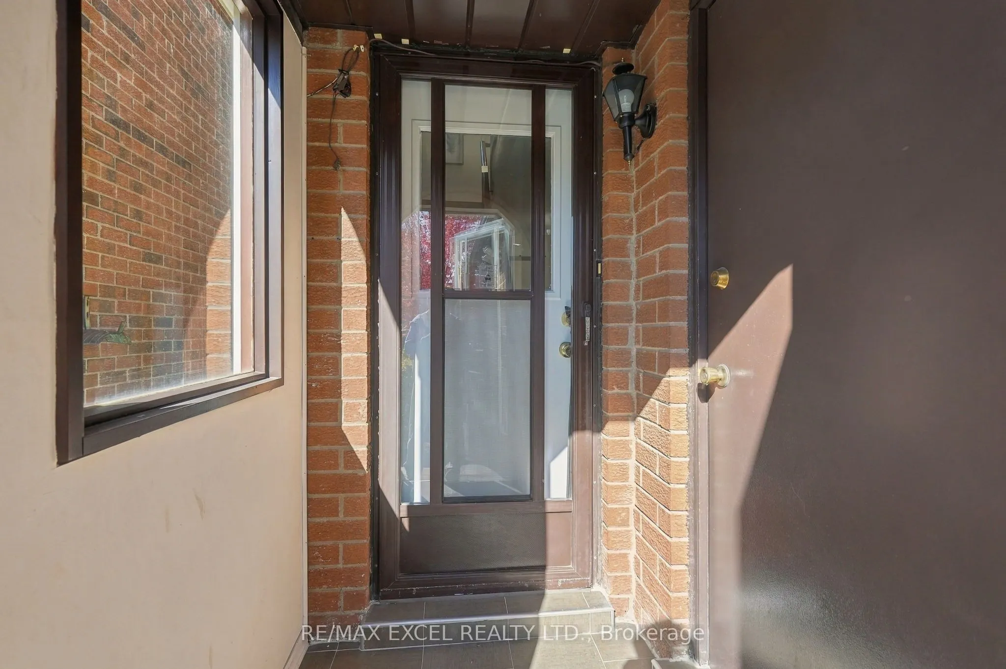 97 Tangmere Crescent
