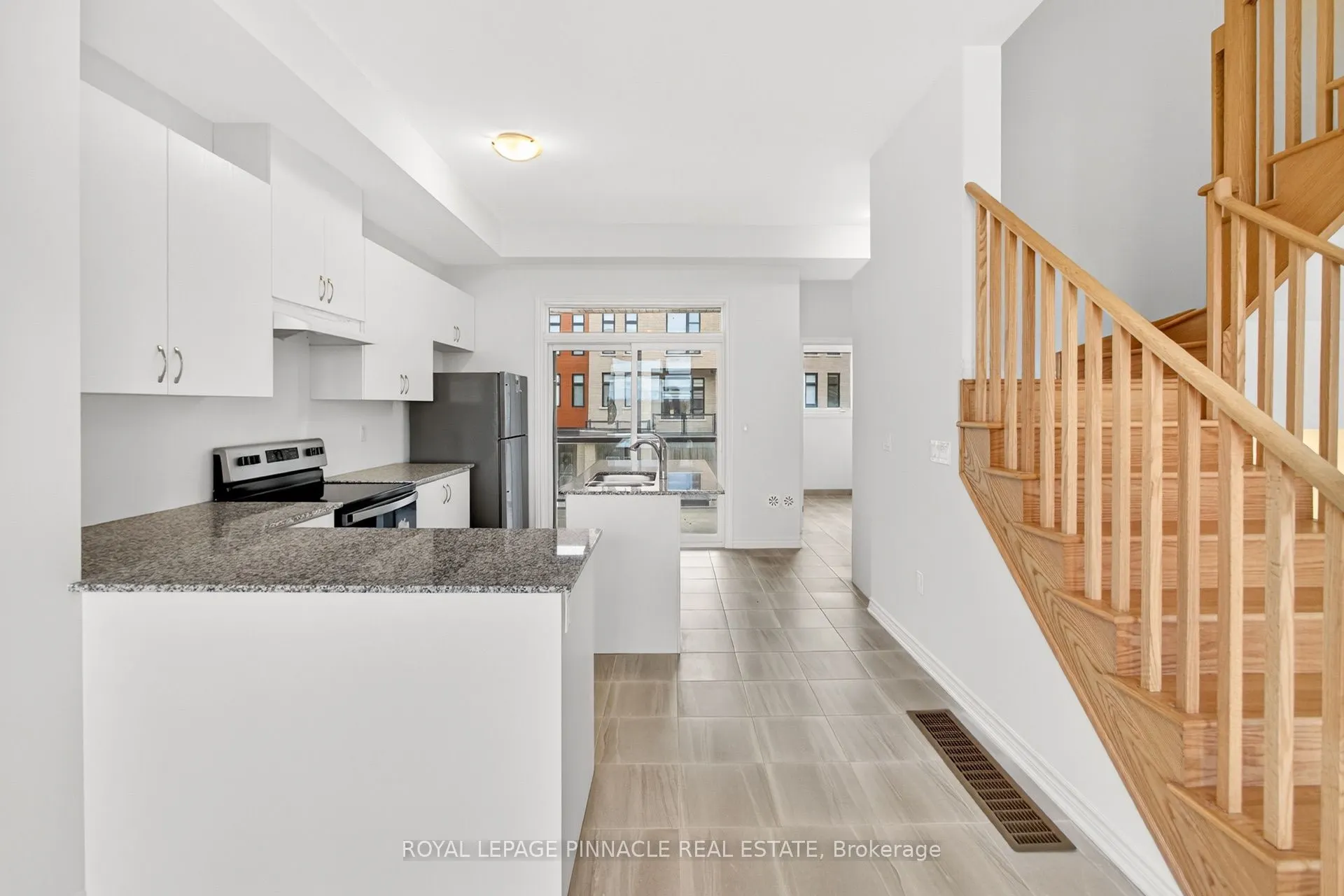 69 Inverary Crescent