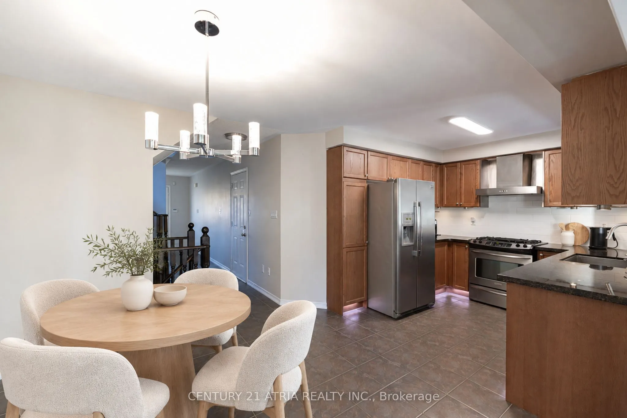 85 Vera Lynn Crescent