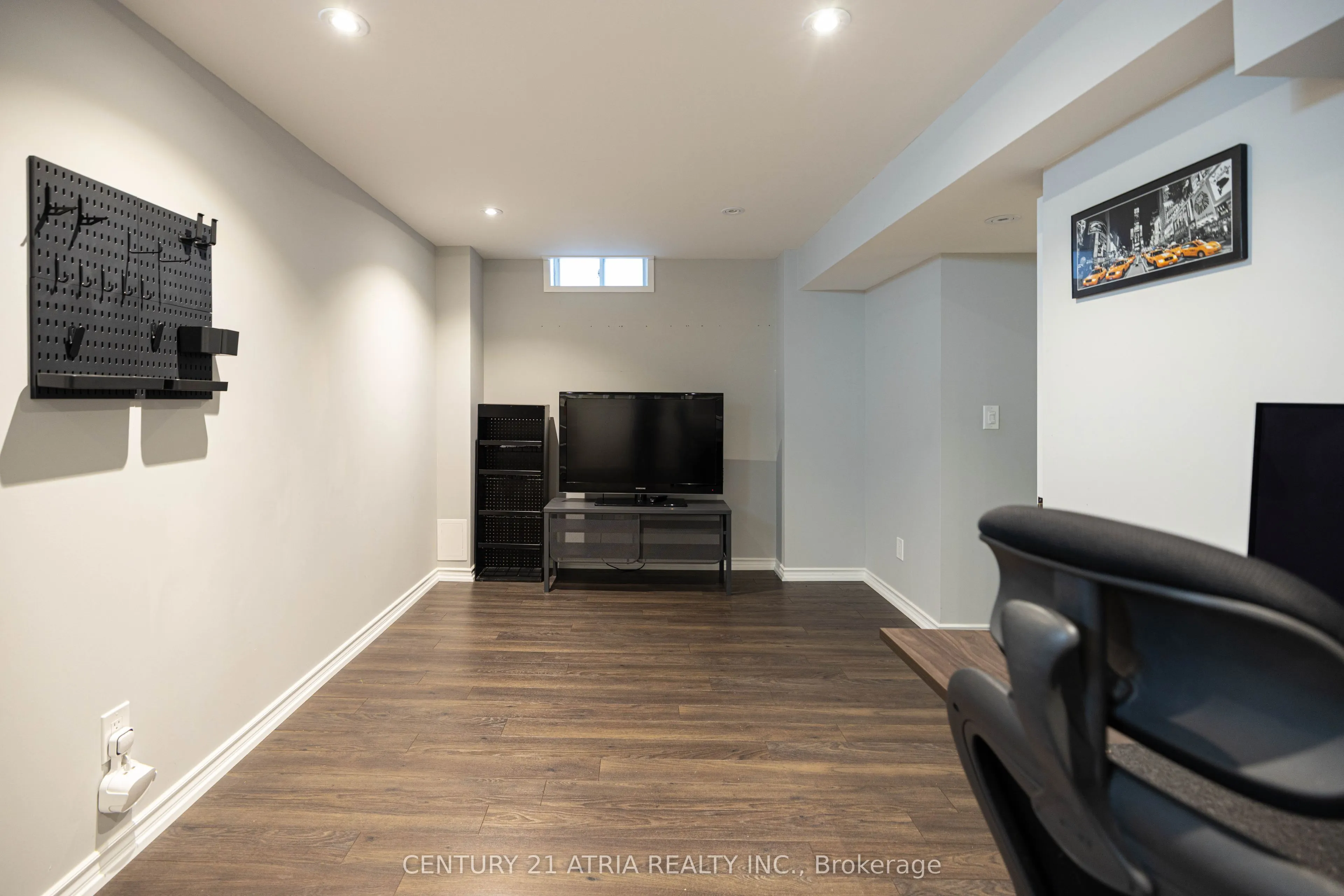 85 Vera Lynn Crescent