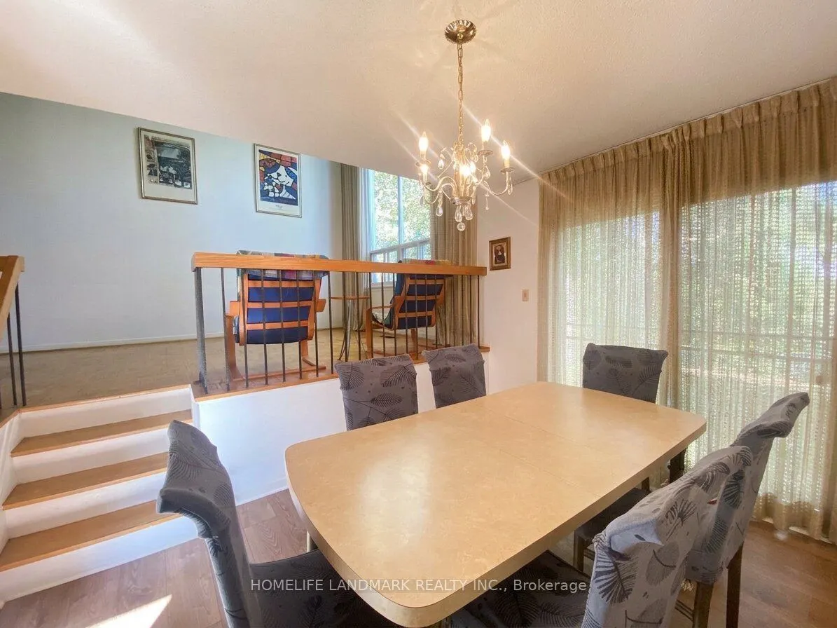 29 Snowshoe Crescent