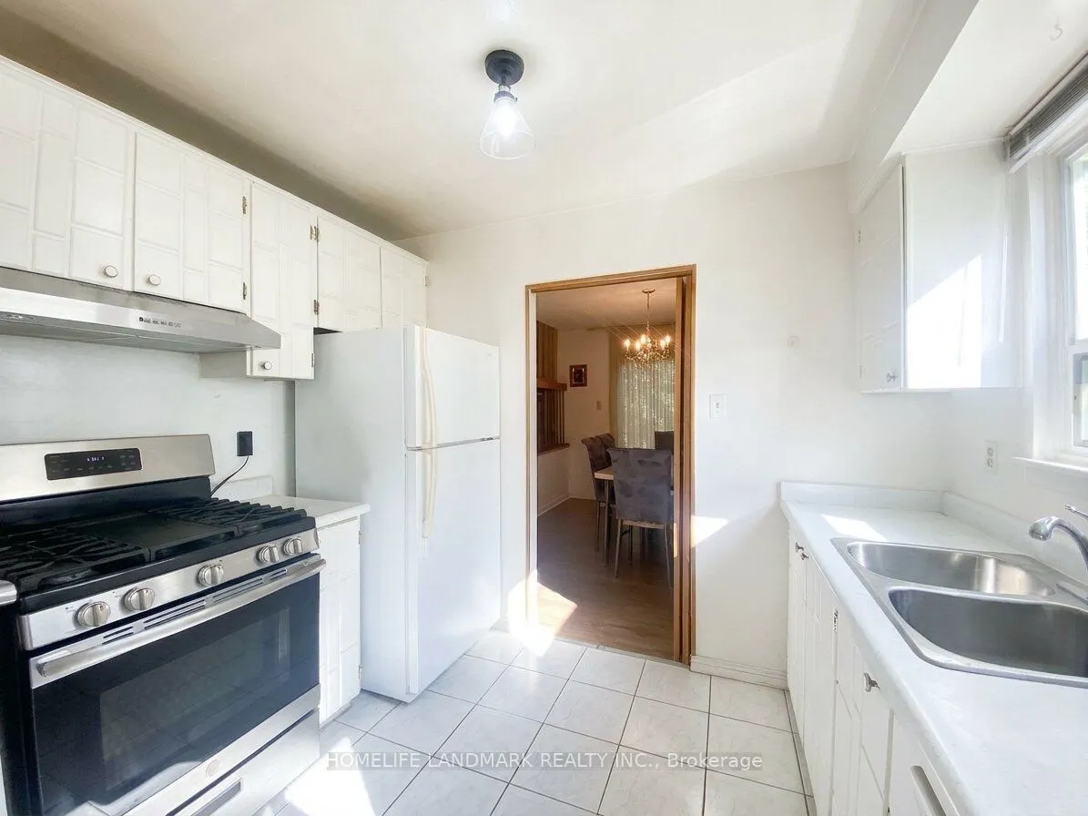 29 Snowshoe Crescent