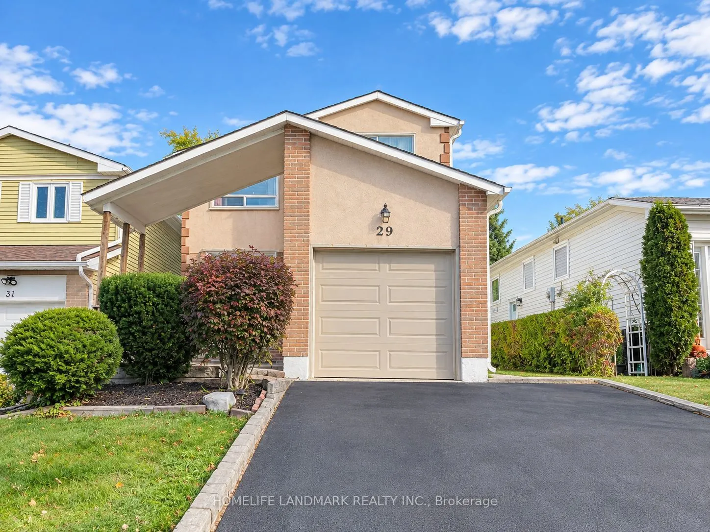 29 Snowshoe Crescent