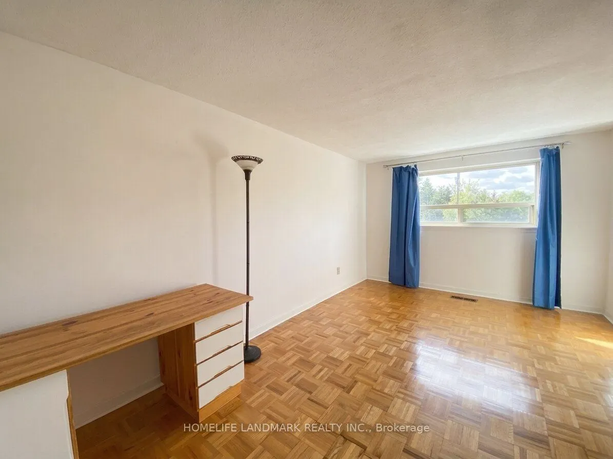29 Snowshoe Crescent