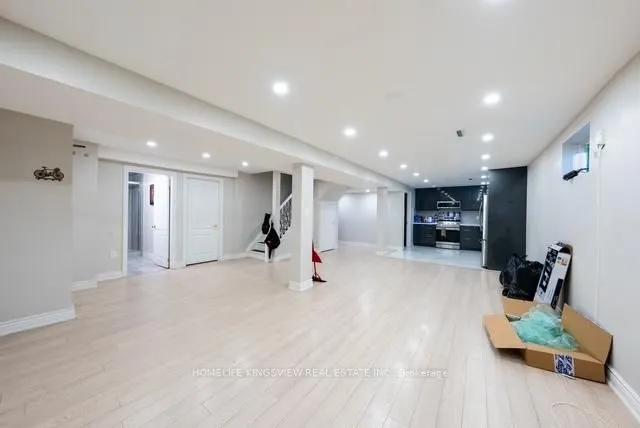 22 Kaiser Drive