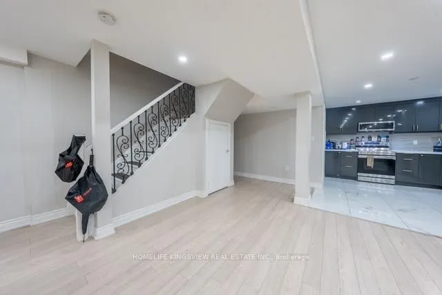 22 Kaiser Drive