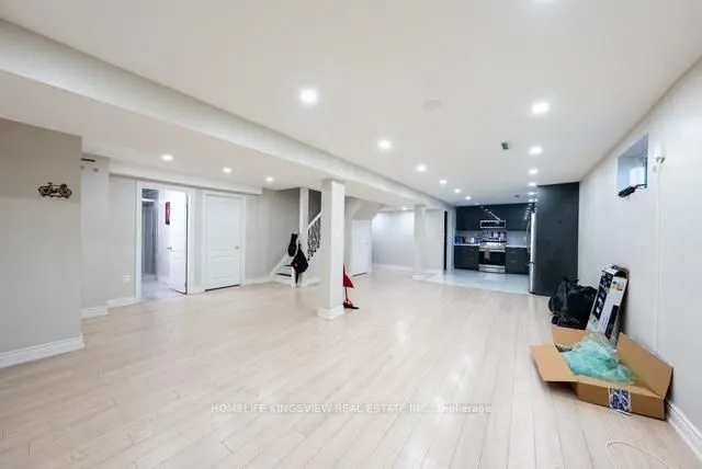 22 Kaiser Drive
