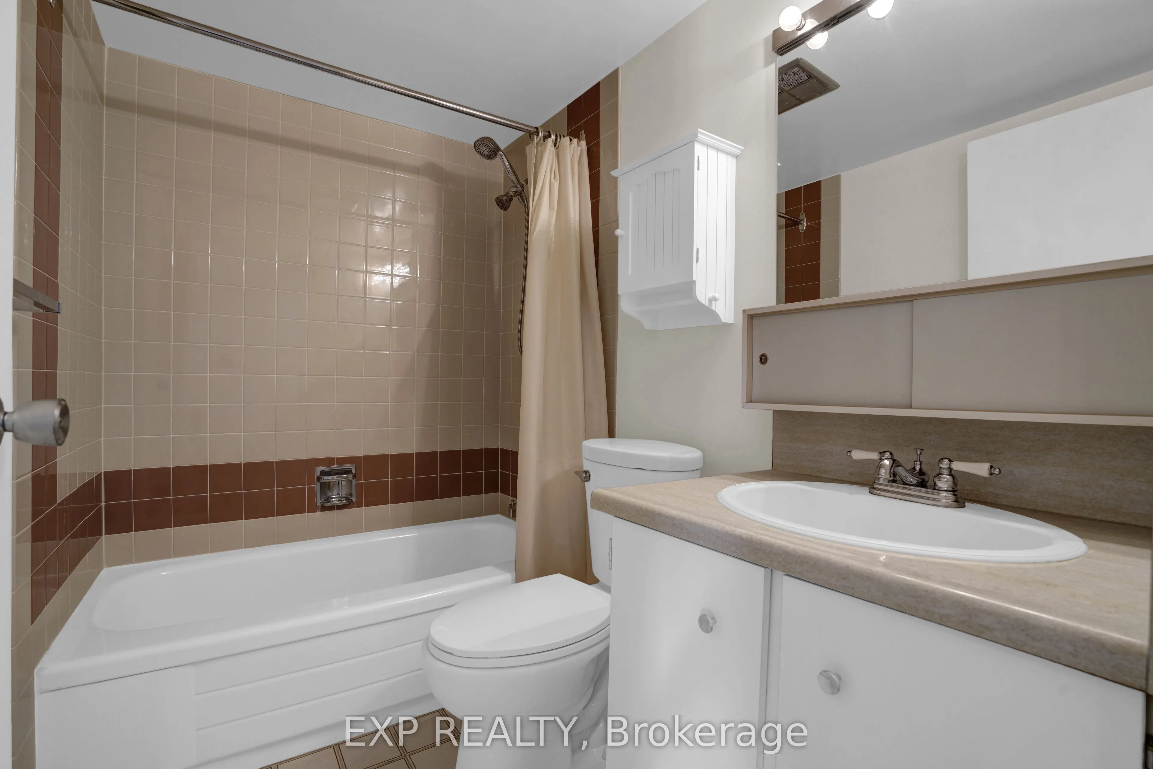 40 Baif Boulevard #706