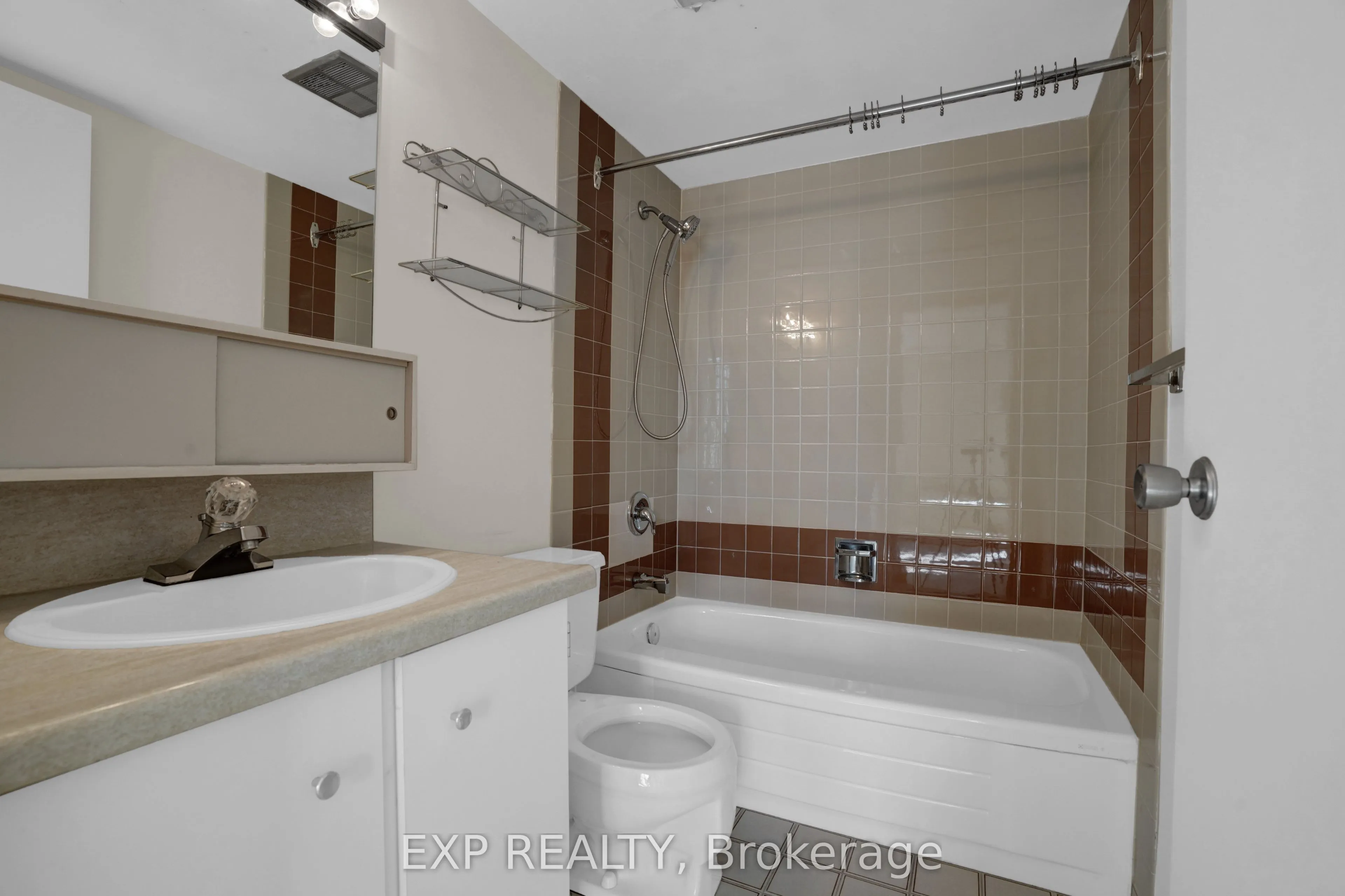 40 Baif Boulevard #706
