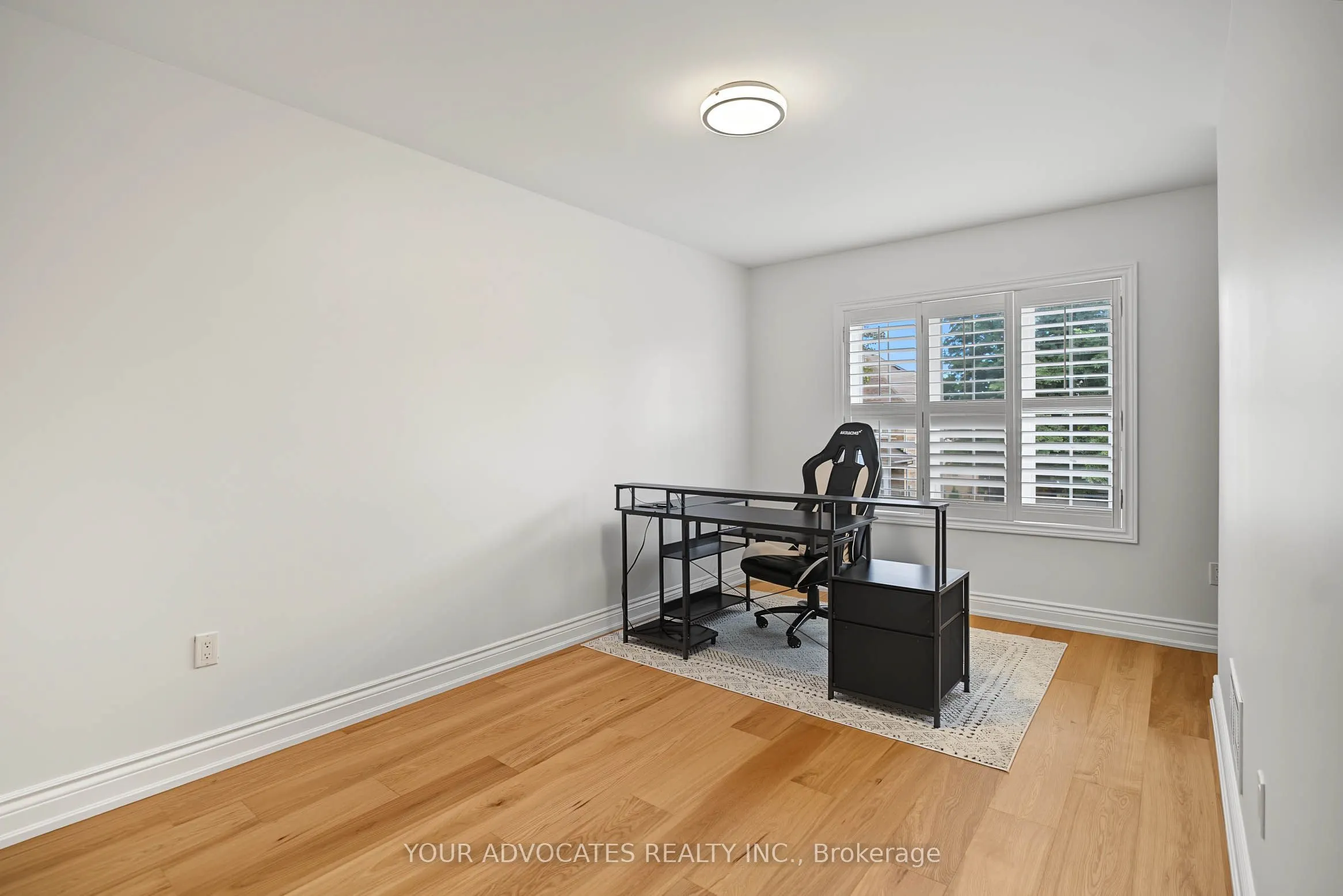 14 La Neve Avenue