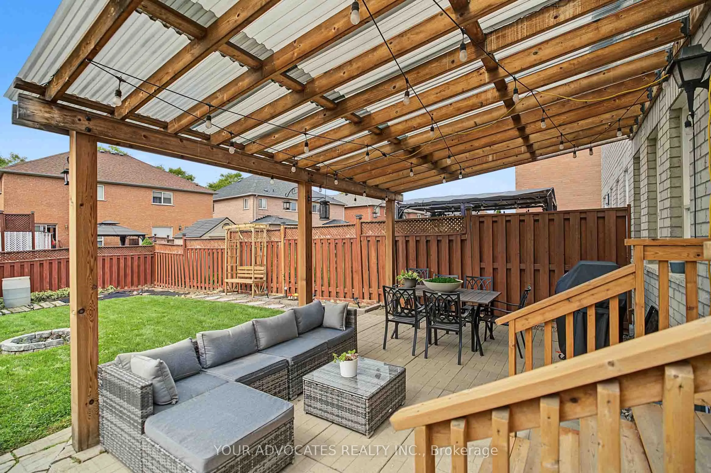 14 La Neve Avenue