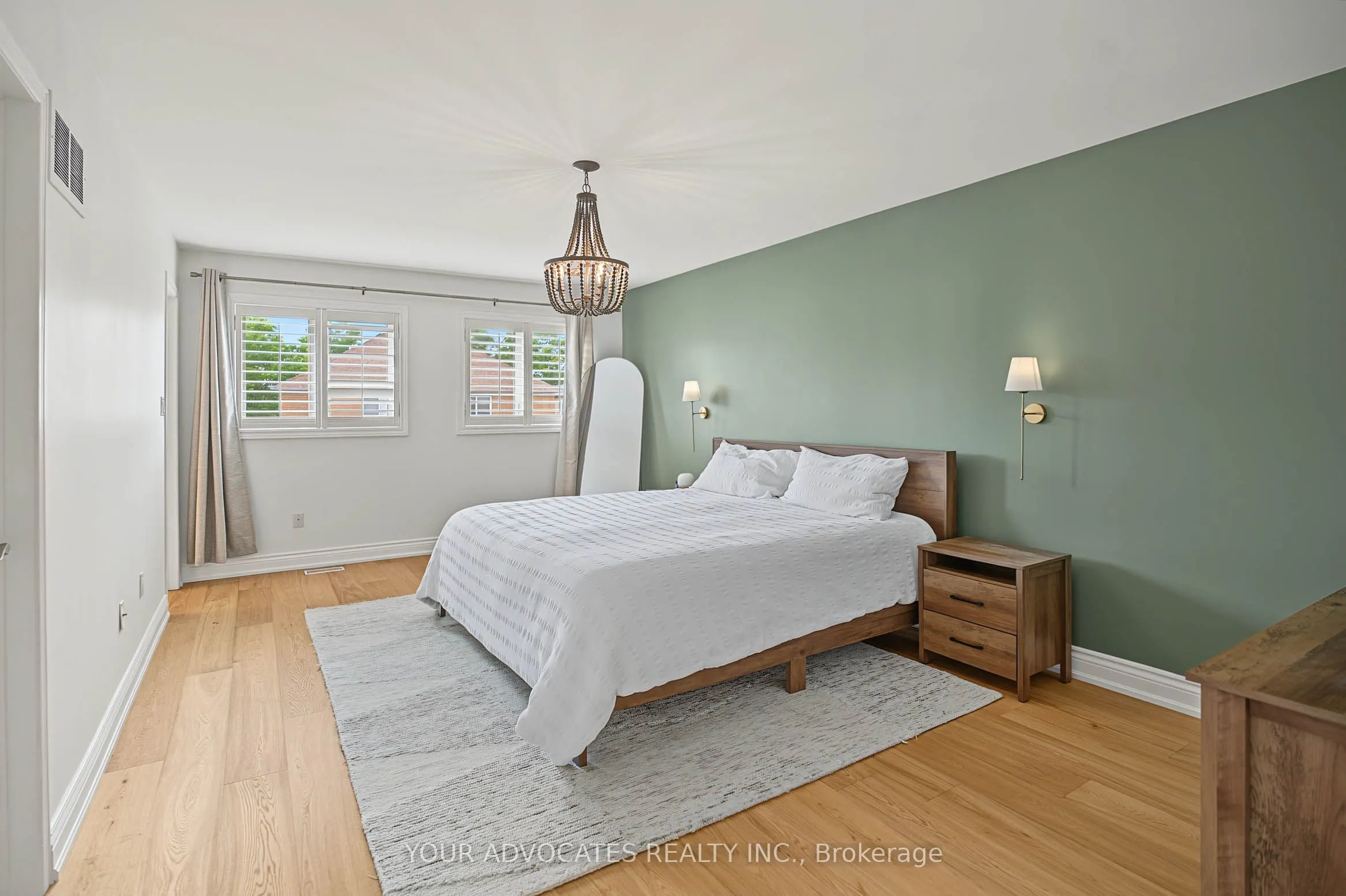 14 La Neve Avenue