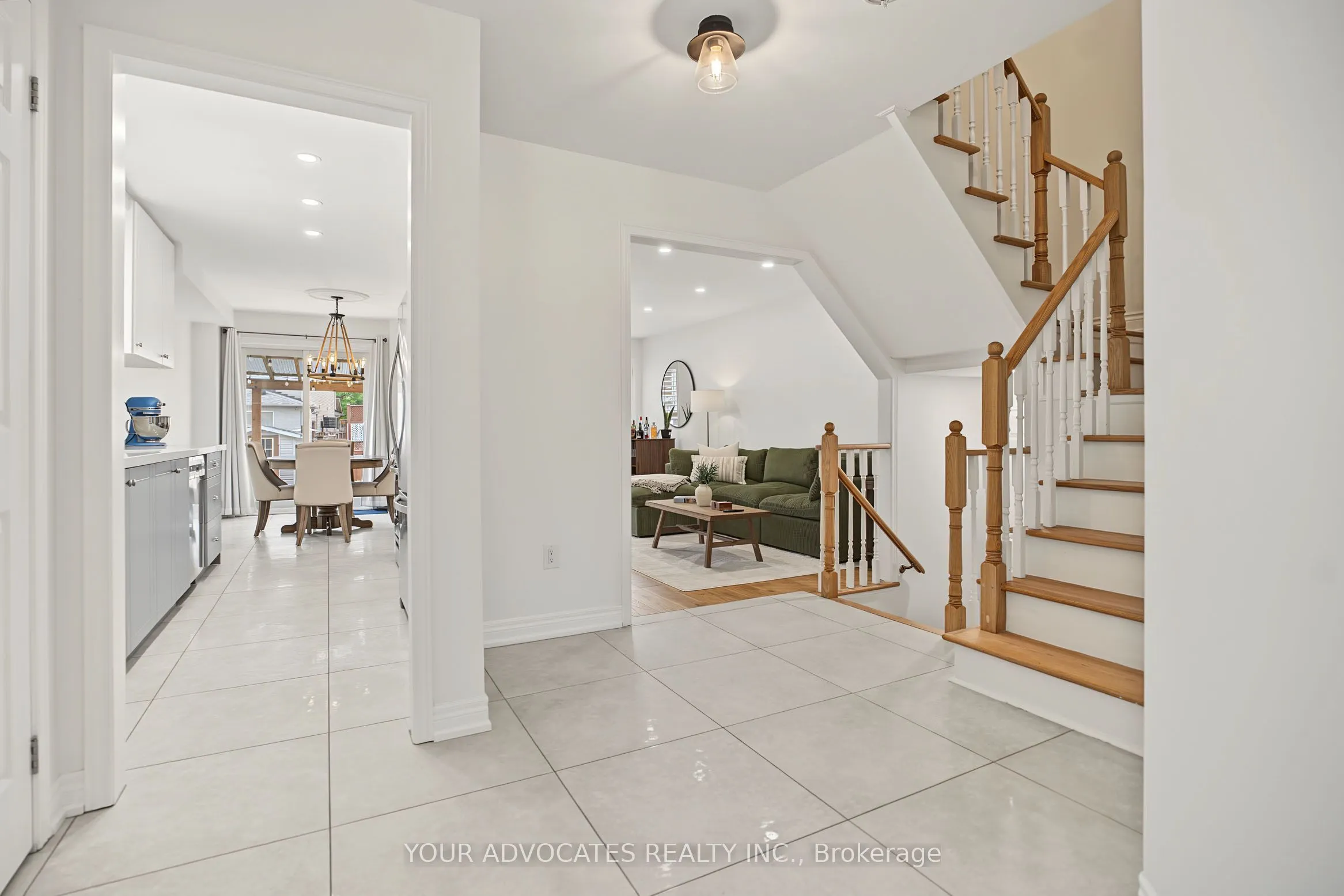 14 La Neve Avenue