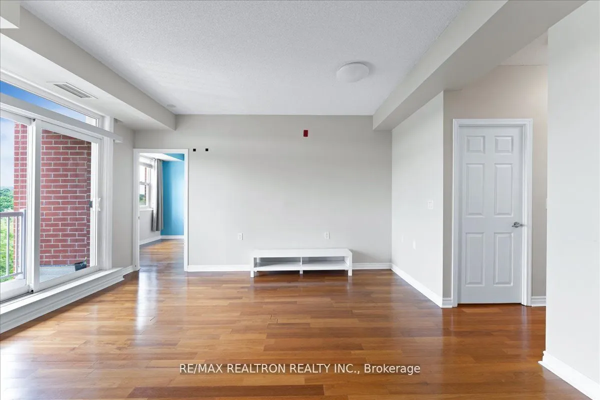 15450 Yonge Street #304
