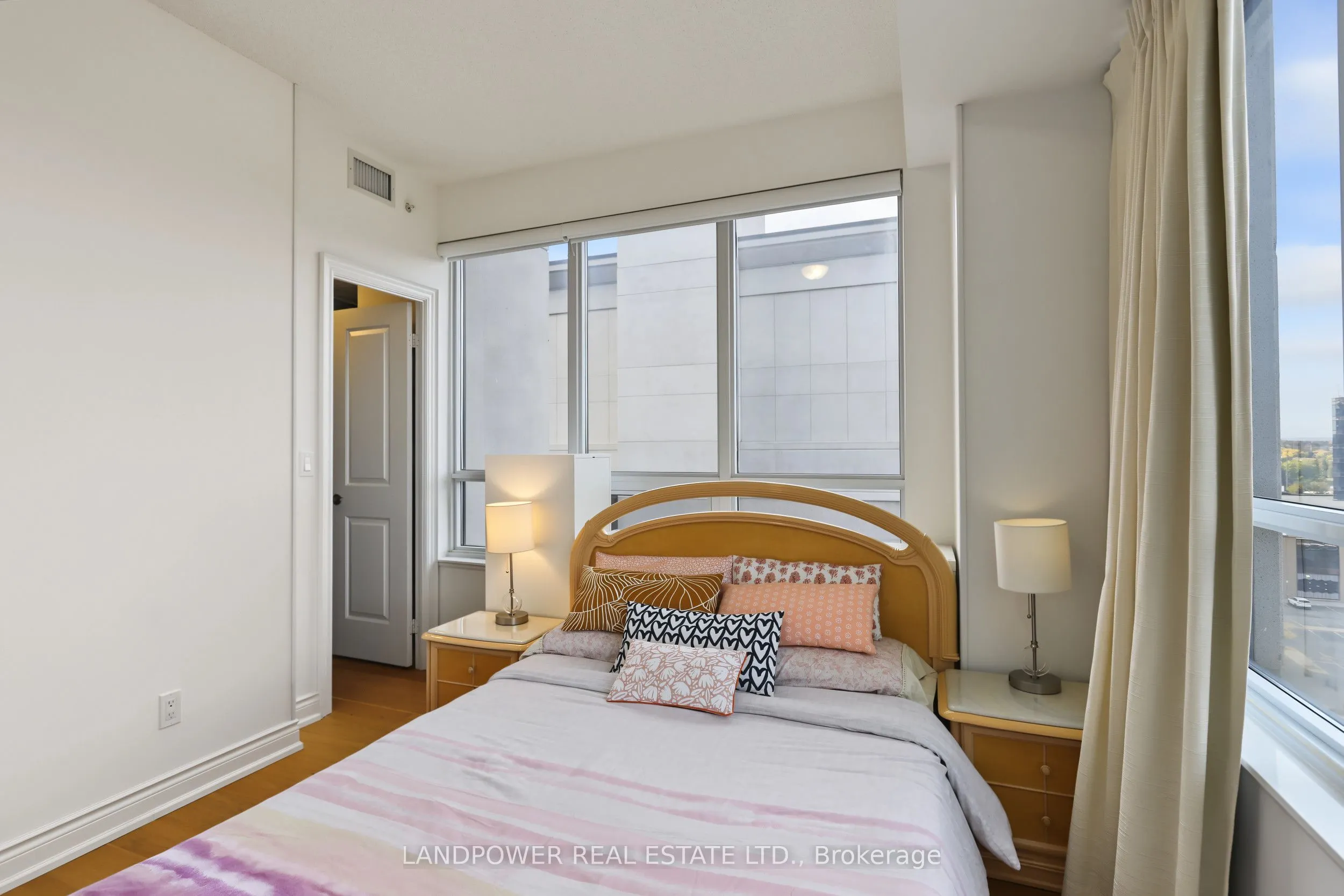 38 Cedarland Drive #1005