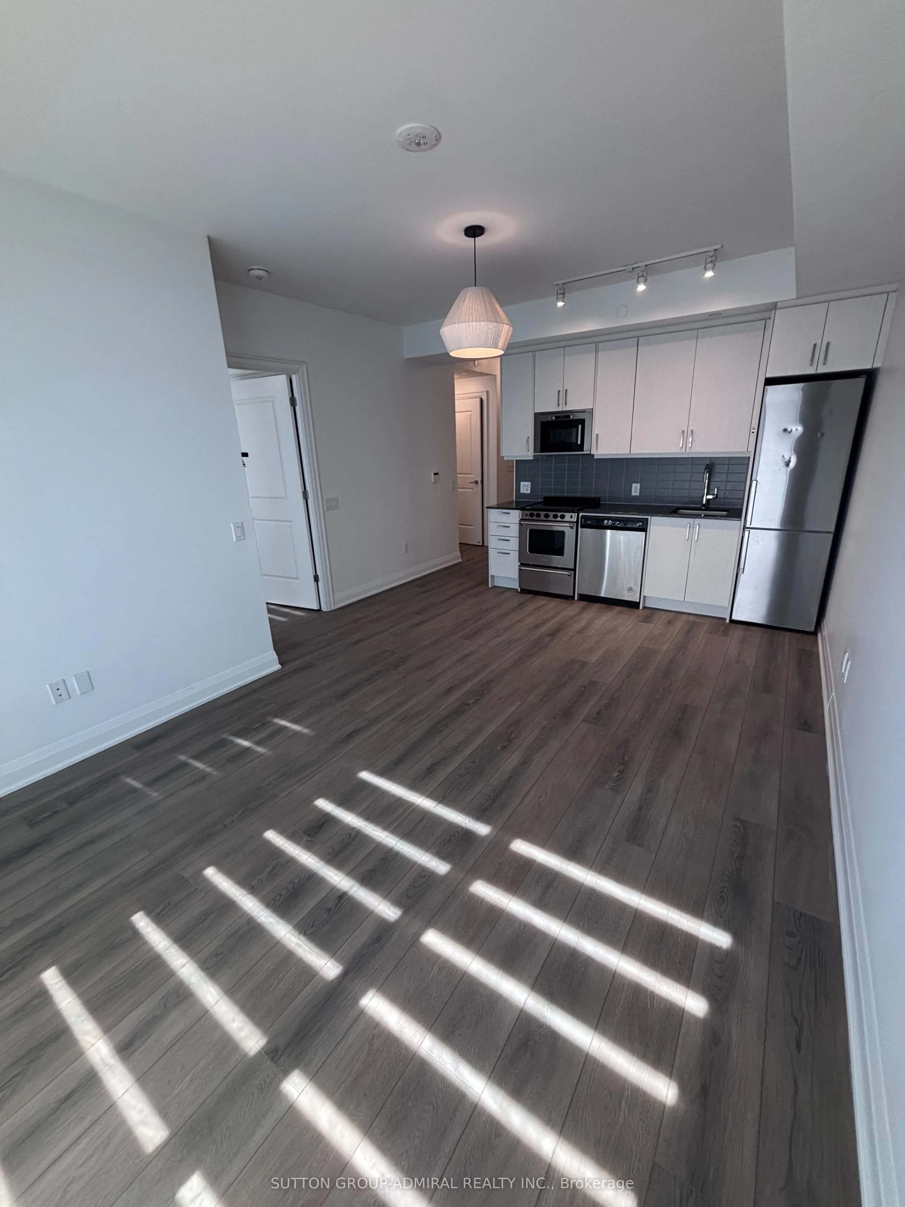 20 Gatineau Drive #705E