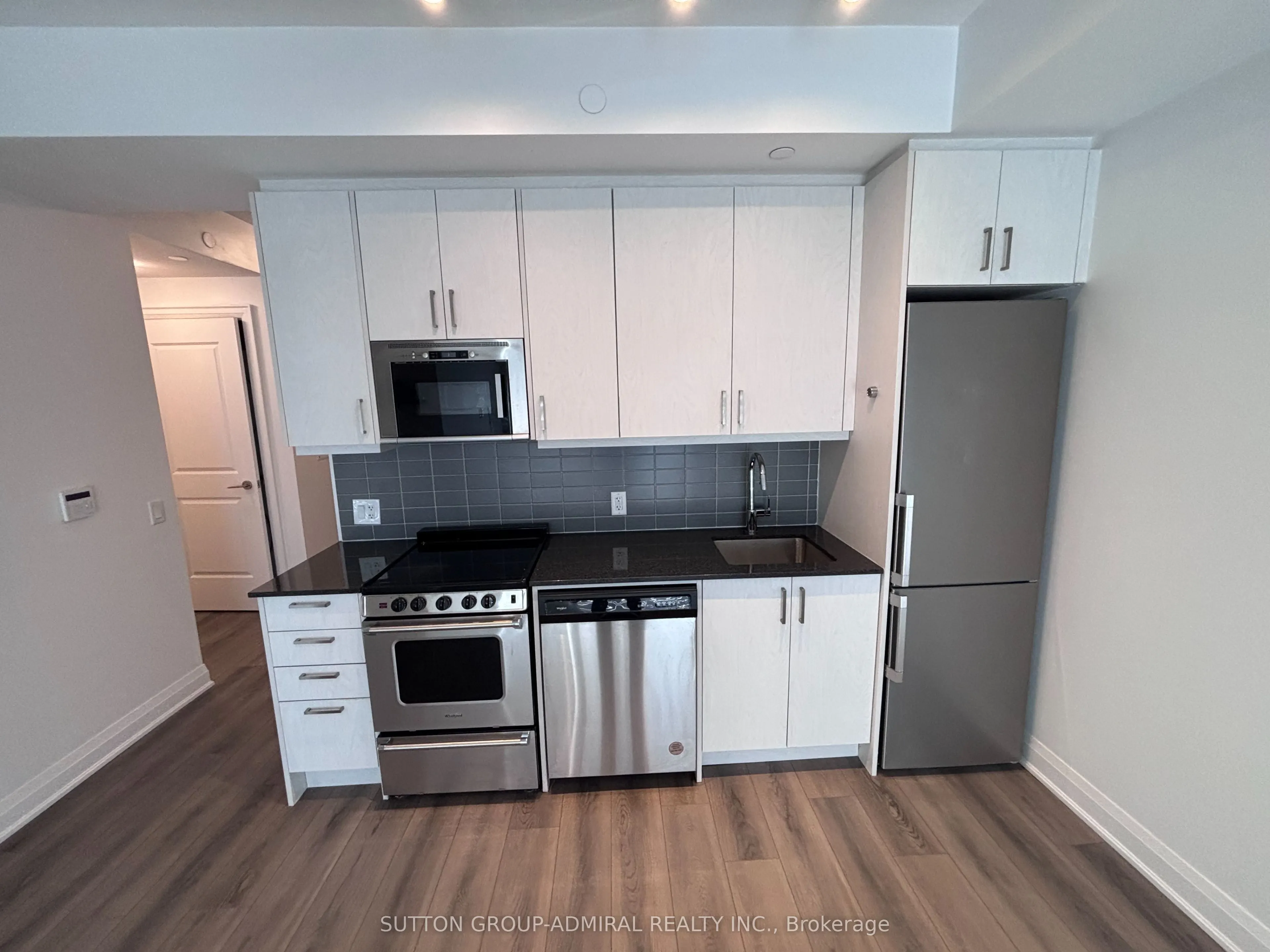 20 Gatineau Drive #705E
