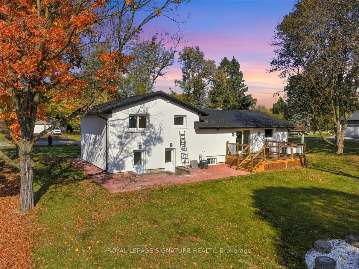 7 Parkside Drive