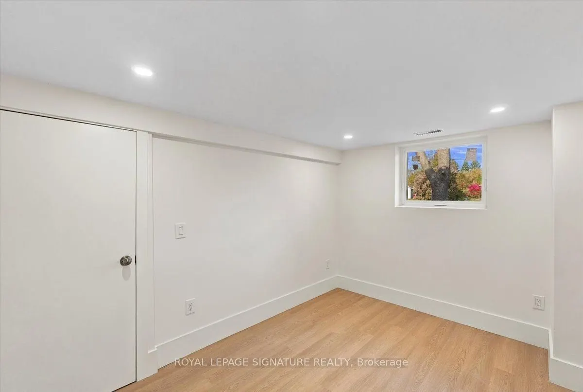 7 Parkside Drive