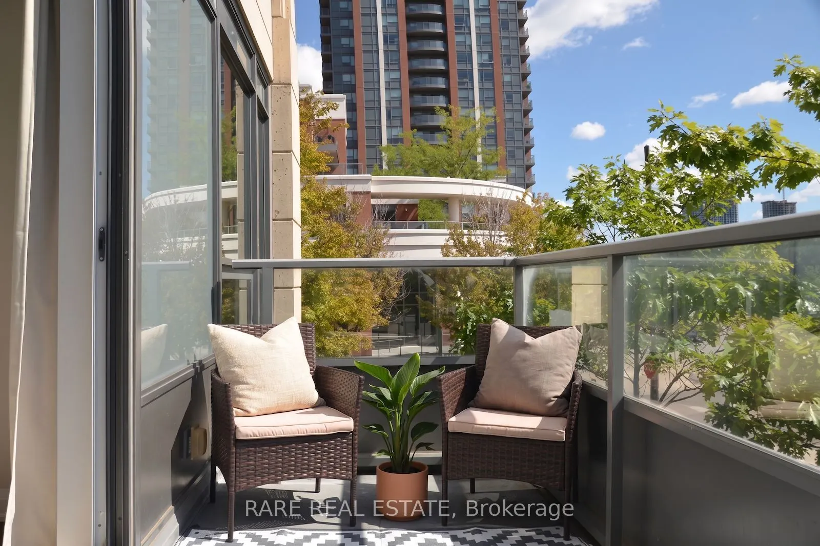 18 Uptown Drive #217