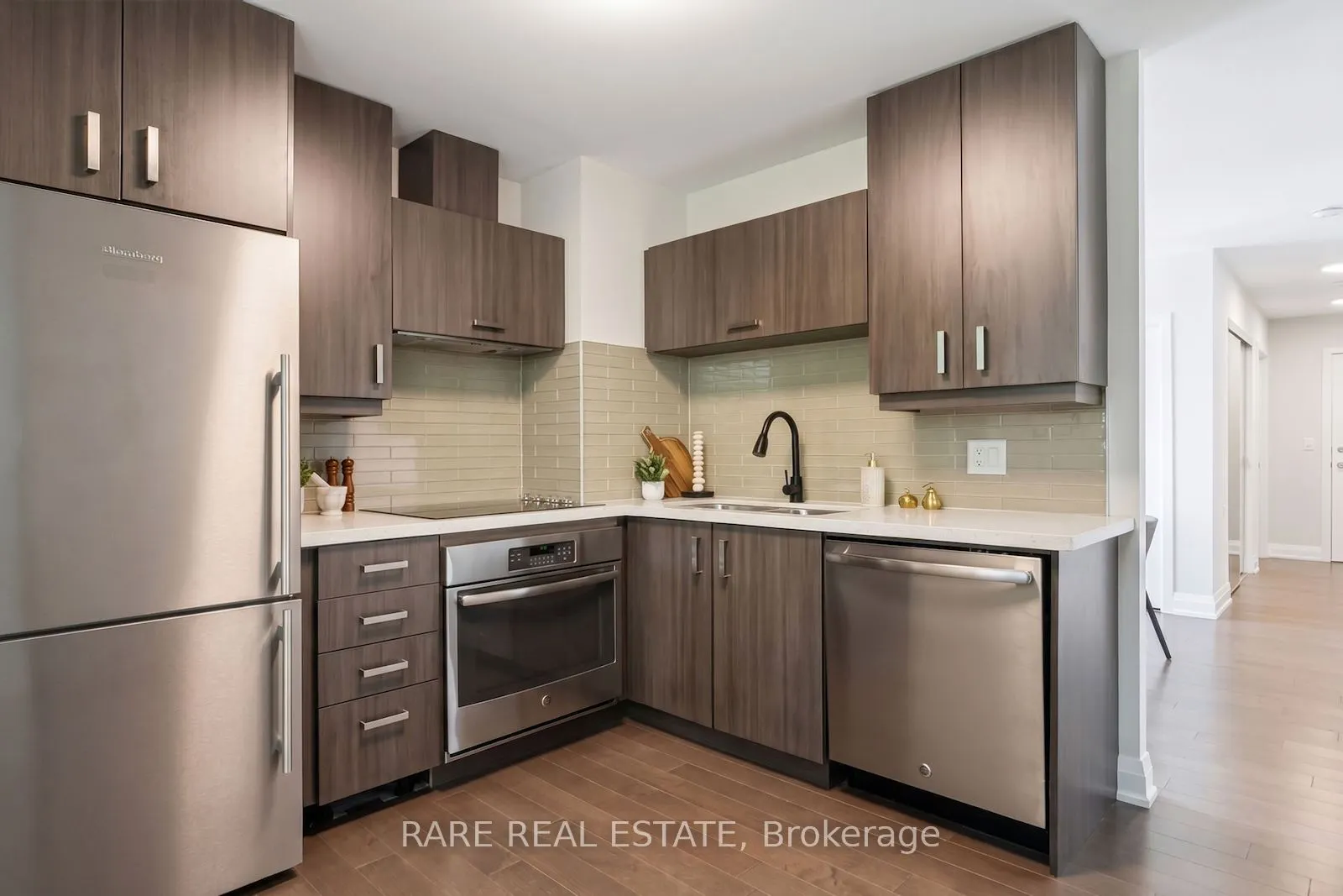 18 Uptown Drive #217