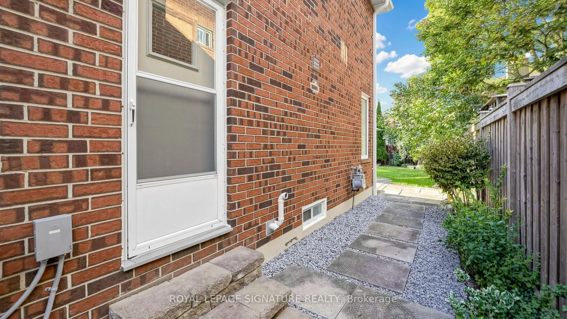 16 Meyer Circle