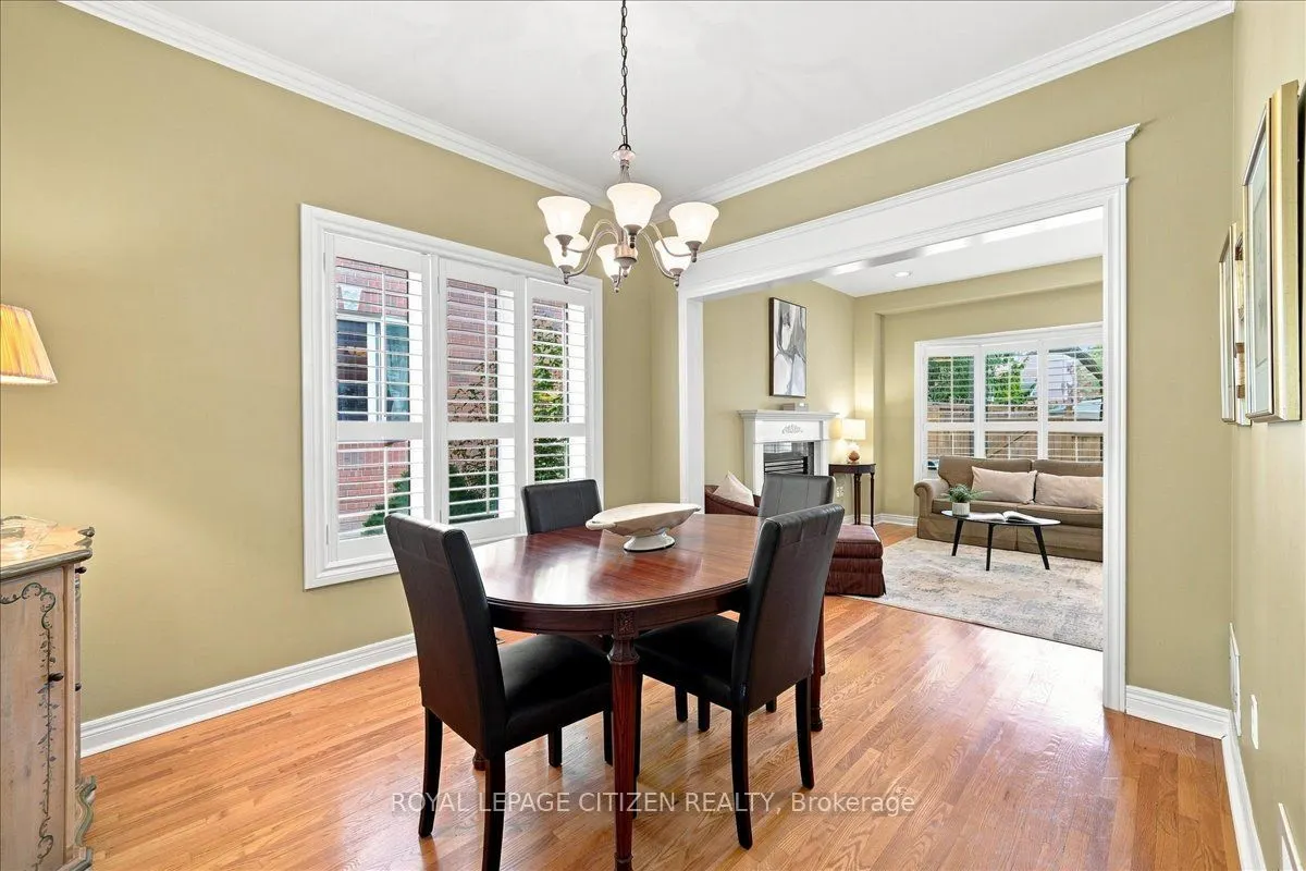 255 Shaftsbury Avenue #43