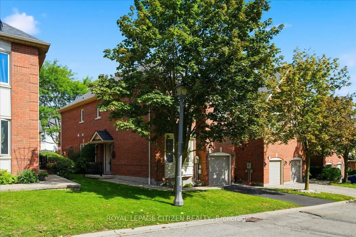 255 Shaftsbury Avenue #43