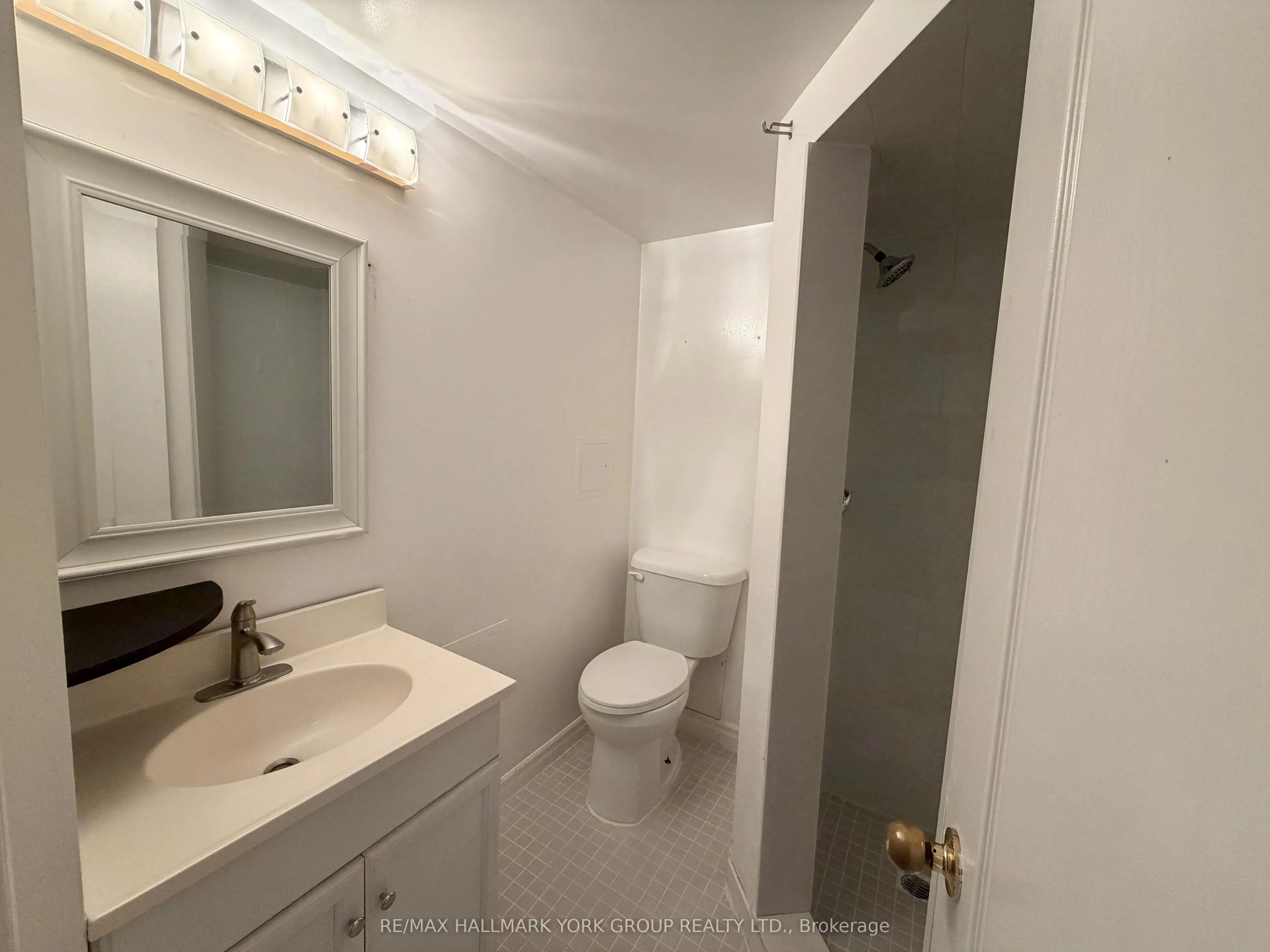 43 Walter Avenue #lower