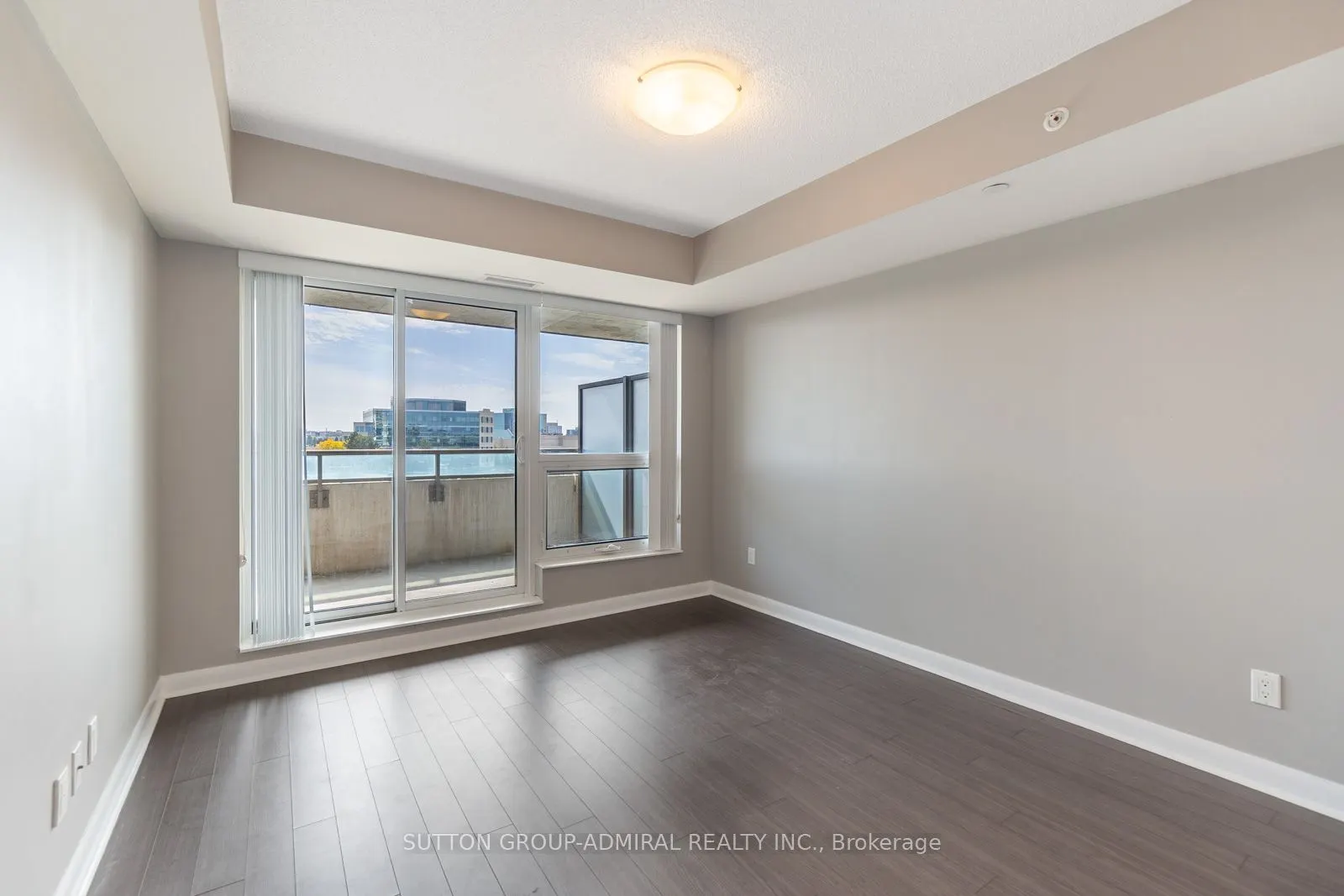 75 Norman Bethune Avenue #412