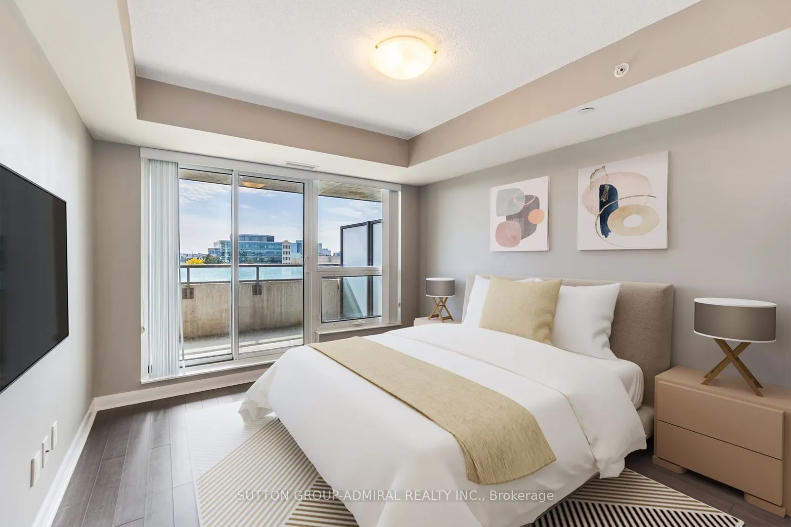 75 Norman Bethune Avenue #412