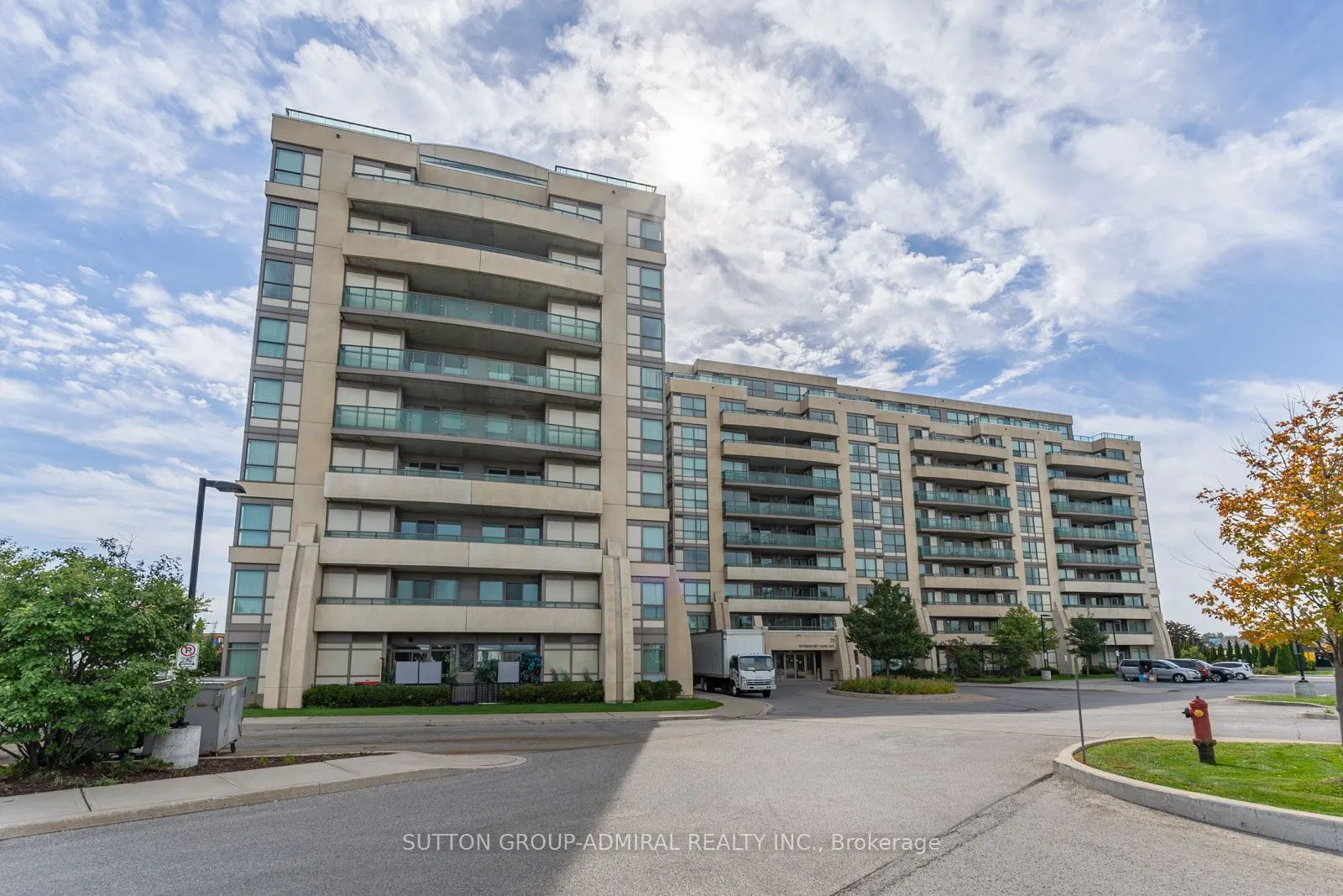 75 Norman Bethune Avenue #412