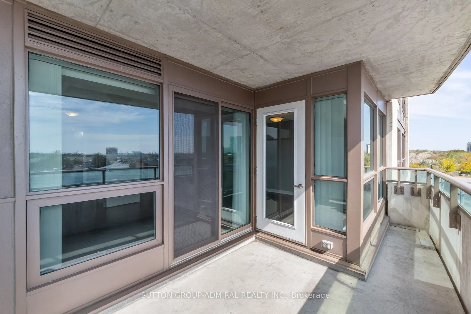 75 Norman Bethune Avenue #412