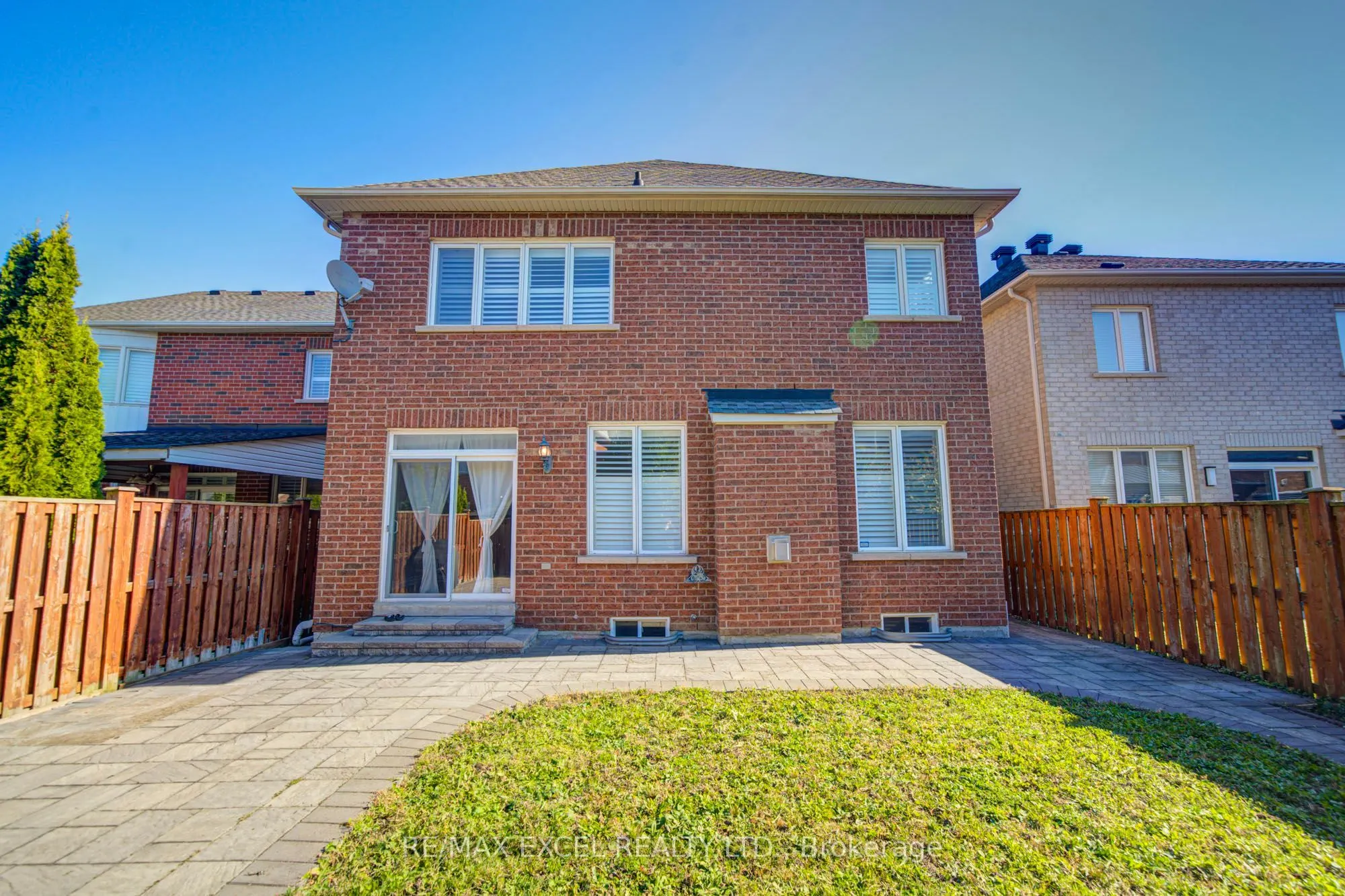 202 West Lawn Crescent