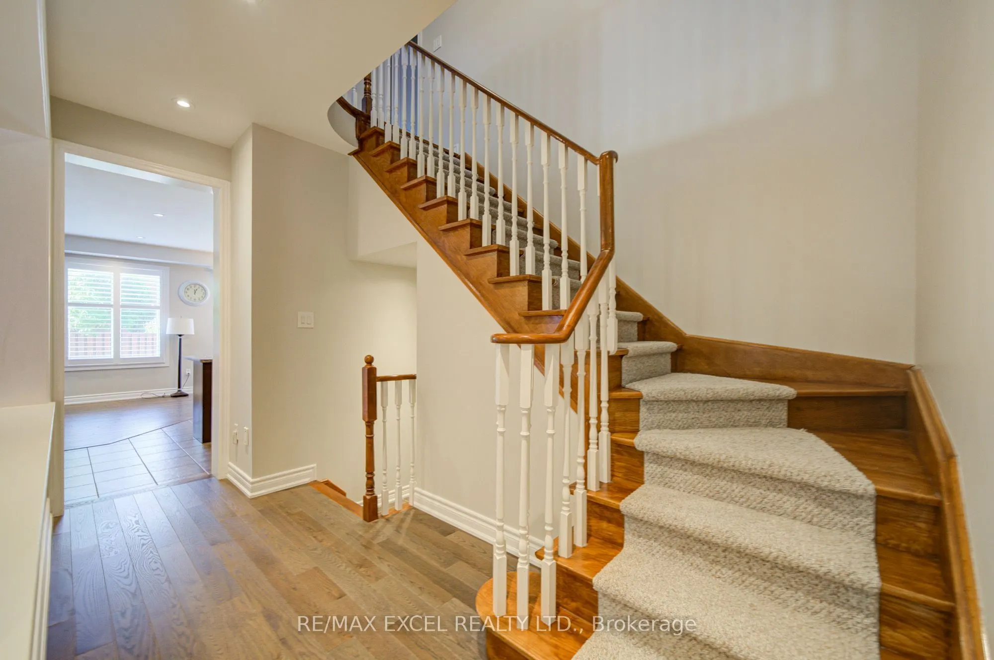 202 West Lawn Crescent