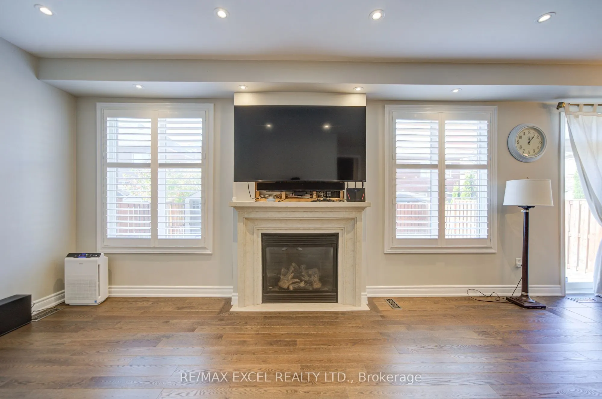 202 West Lawn Crescent