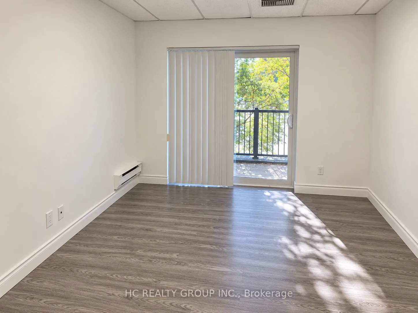 7181 Woodbine Avenue #226