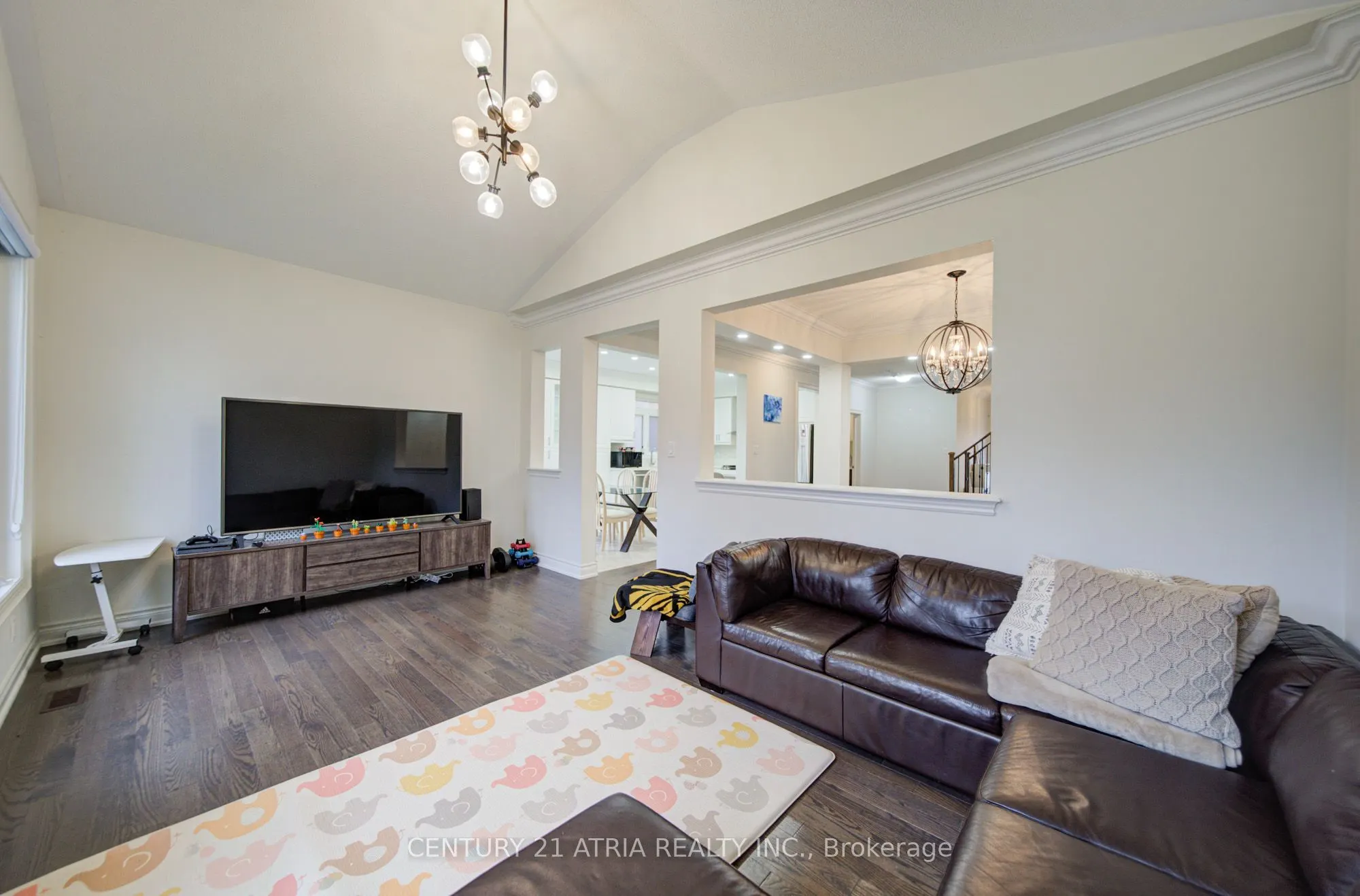 282 Blue Dasher Boulevard