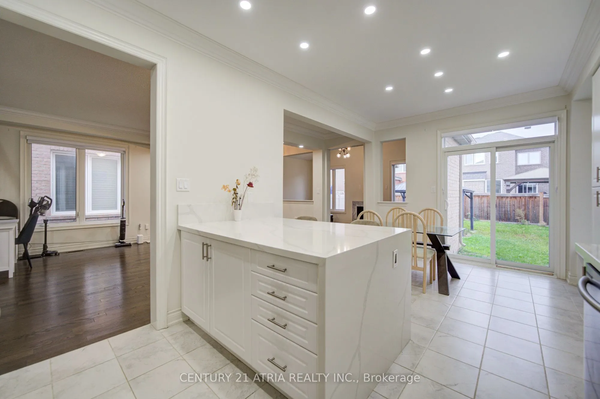 282 Blue Dasher Boulevard
