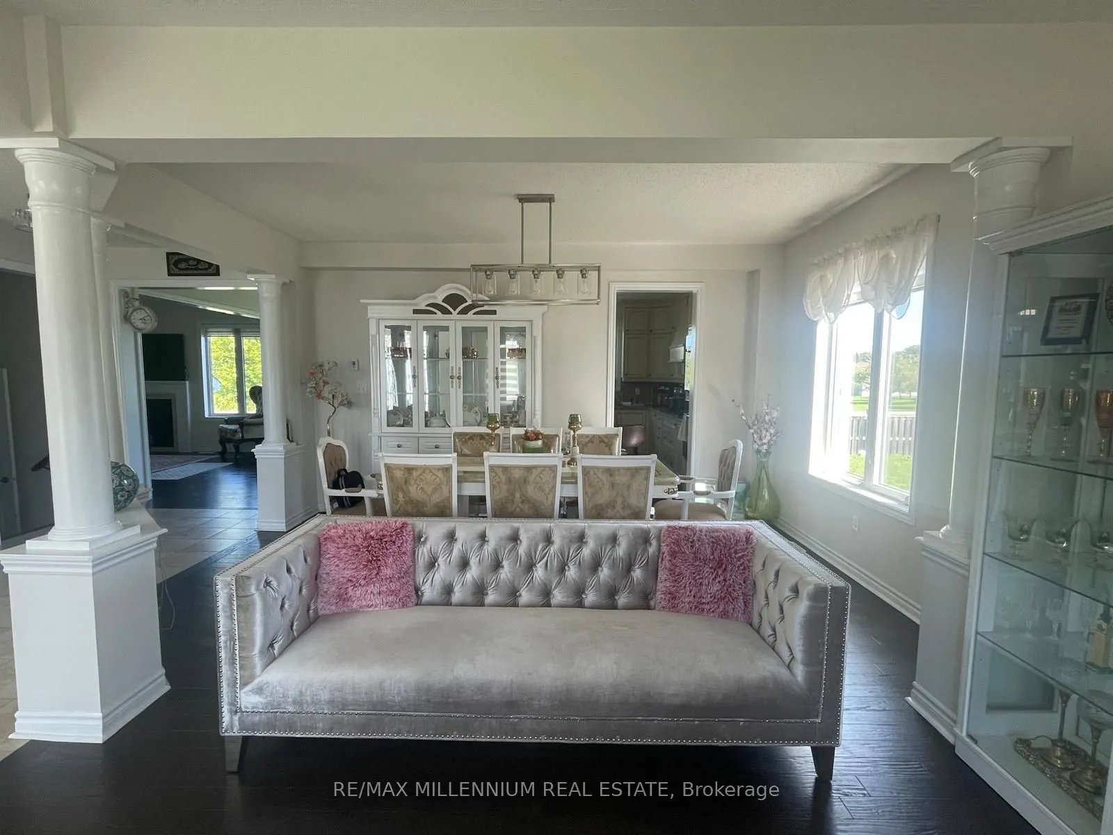77 Collier Crescent