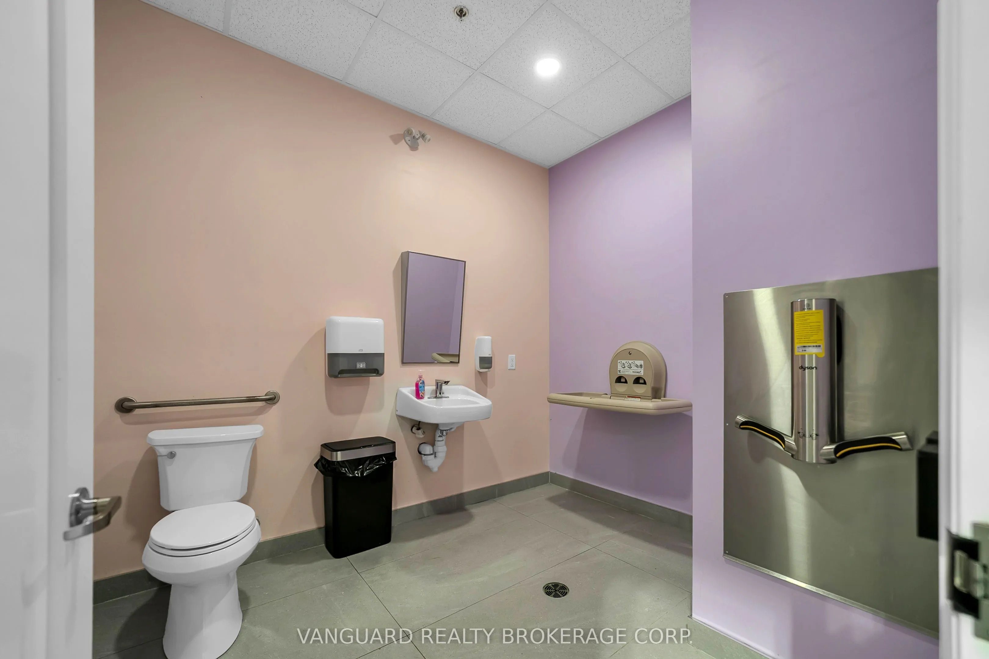 18075 Yonge Street #1B